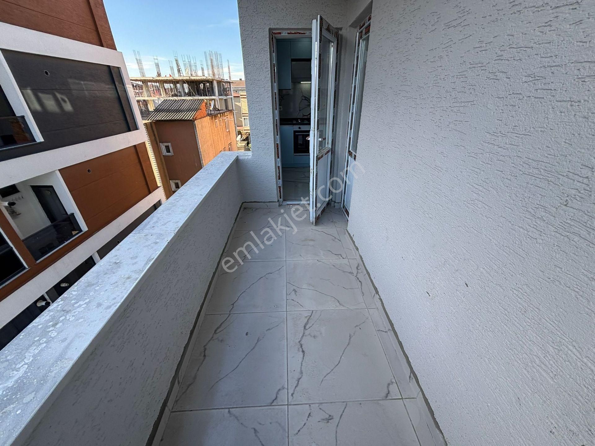 **eryıldız İnşaat'tan**tepe Bölgesinde İskanlı Ankastre Setli K.otoparklı 115m2 2+1** - Görsel 6