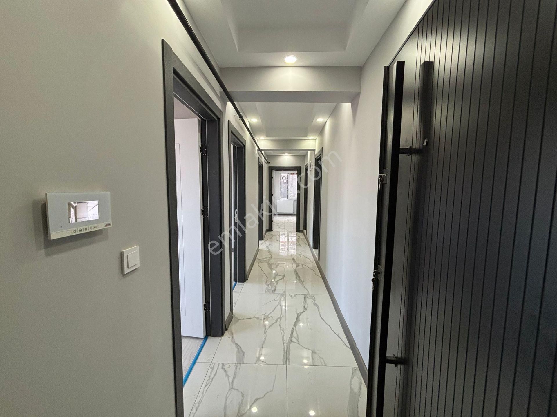 **eryıldız İnşaat'tan**tepe Bölgesinde İskanlı Ankastre Setli K.otoparklı 115m2 2+1** - Görsel 29