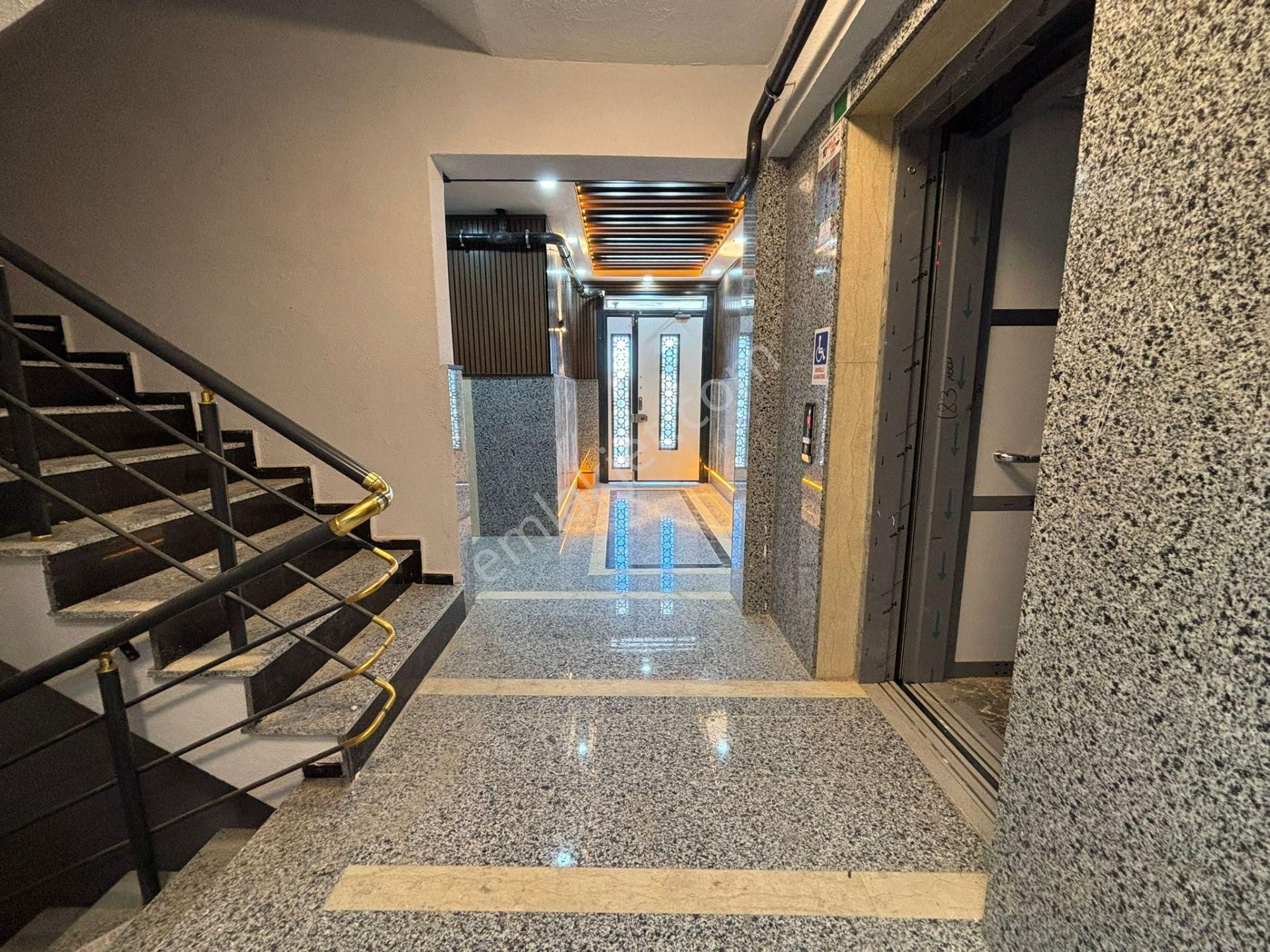 **eryıldız İnşaat'tan**tepe Bölgesinde İskanlı Ankastre Setli K.otoparklı 115m2 2+1** - Görsel 32