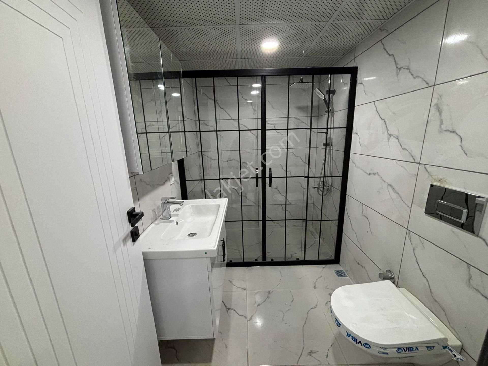 **eryıldız İnşaat'tan**tepe Bölgesinde İskanlı Ankastre Setli K.otoparklı 115m2 2+1** - Görsel 27