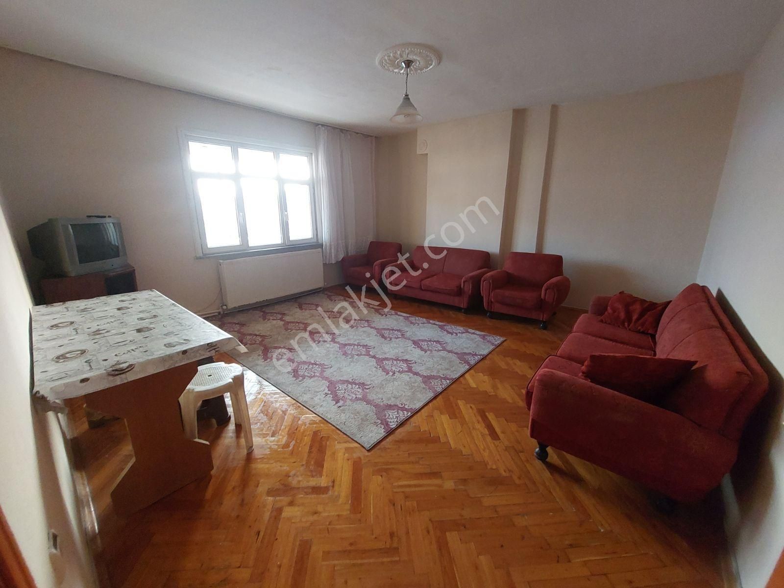 Mimar Emlak'dan Satılık 2+1 Oldukça Geniş 15m² Arsa Tapulu 6.kat