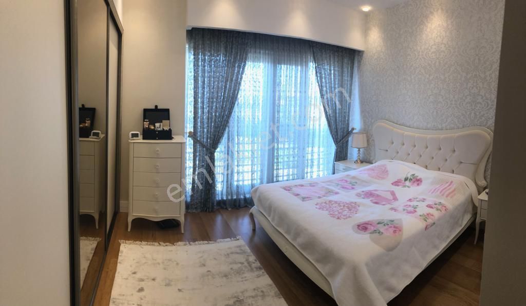 Halkalı Atakent İstanbul Sarayları Nda 3+1 171m2 Satılık Daire - Görsel 18