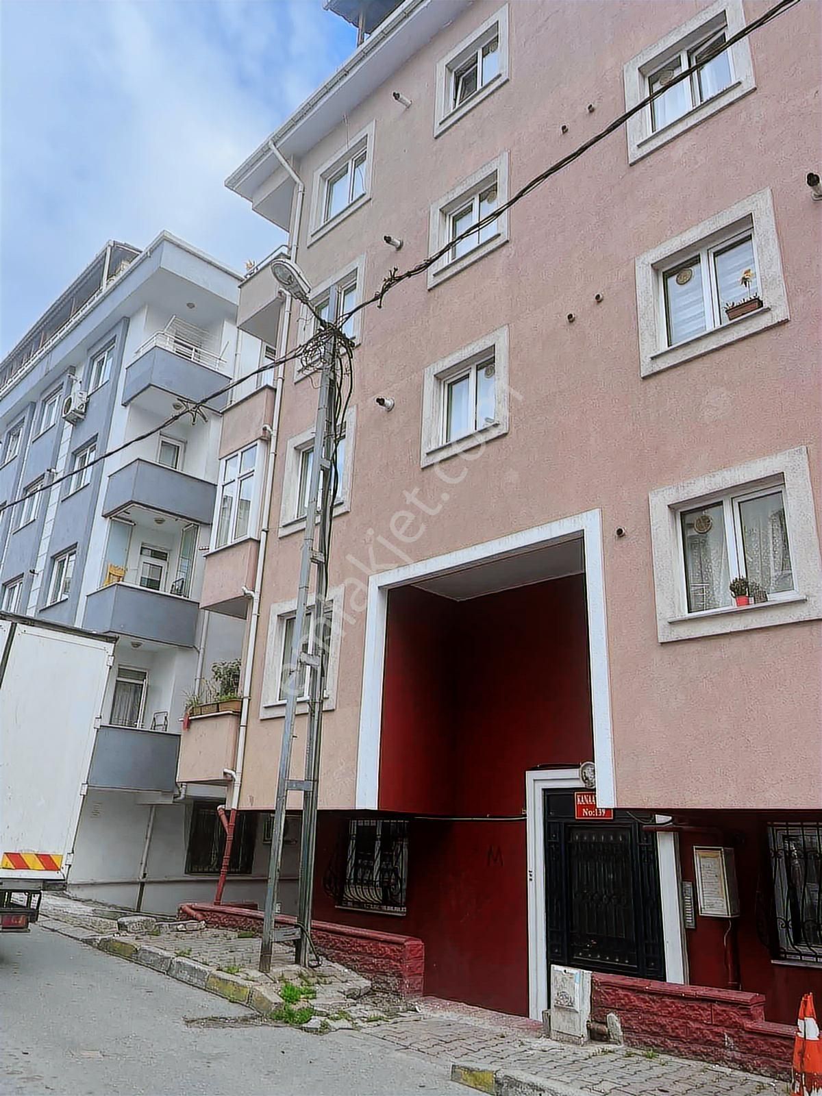 Ümraniye Armağan Evler De 3. Kat Boş Kiralık 2+1 - Görsel 11