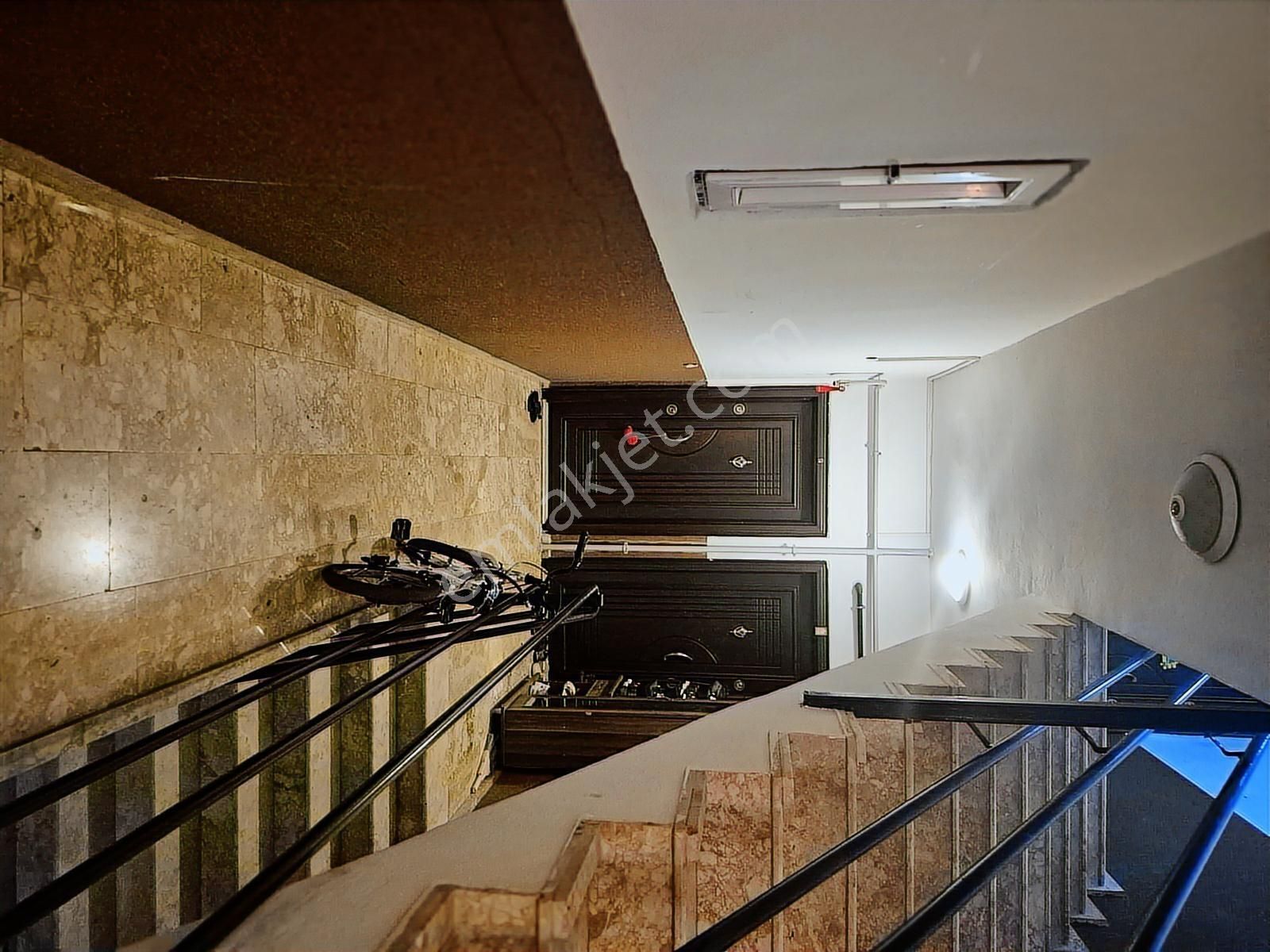 Sakarya Bulvarı Tramvay Yakını Arakat Çift Balkongeniş 3+1 Daire - Görsel 6