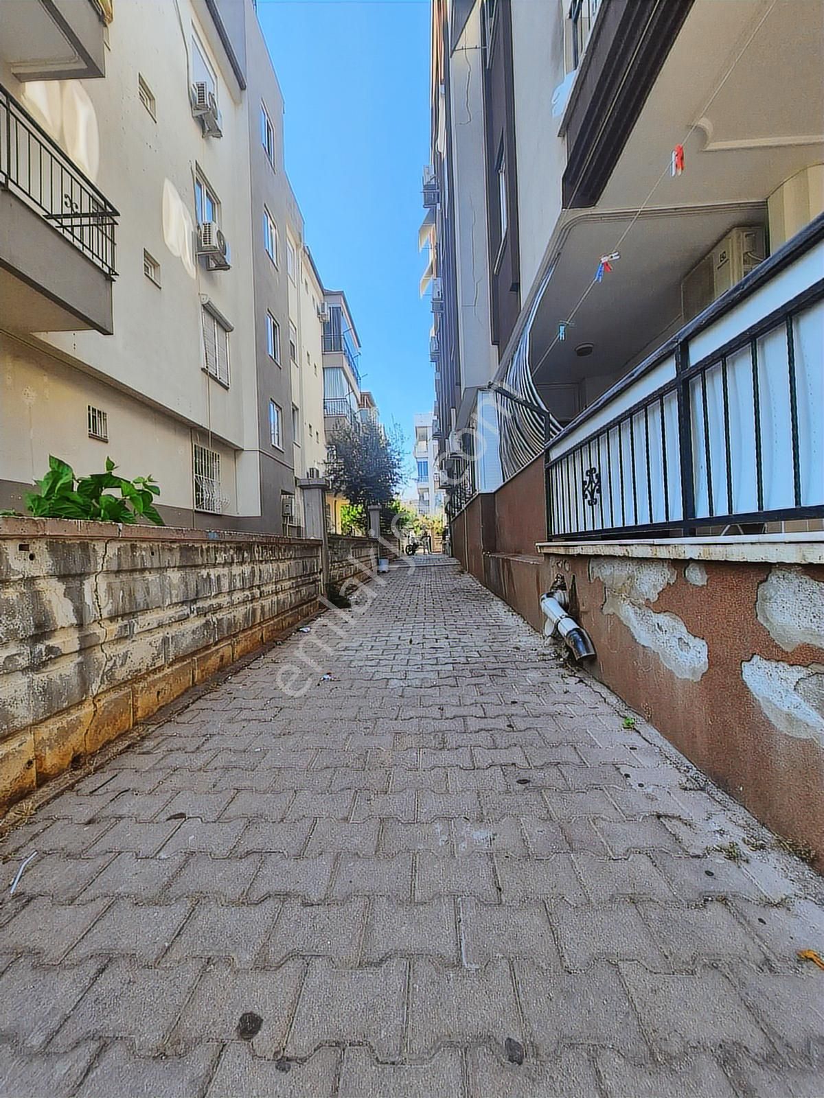 Sakarya Bulvarı Tramvay Yakını Arakat Çift Balkongeniş 3+1 Daire - Görsel 8