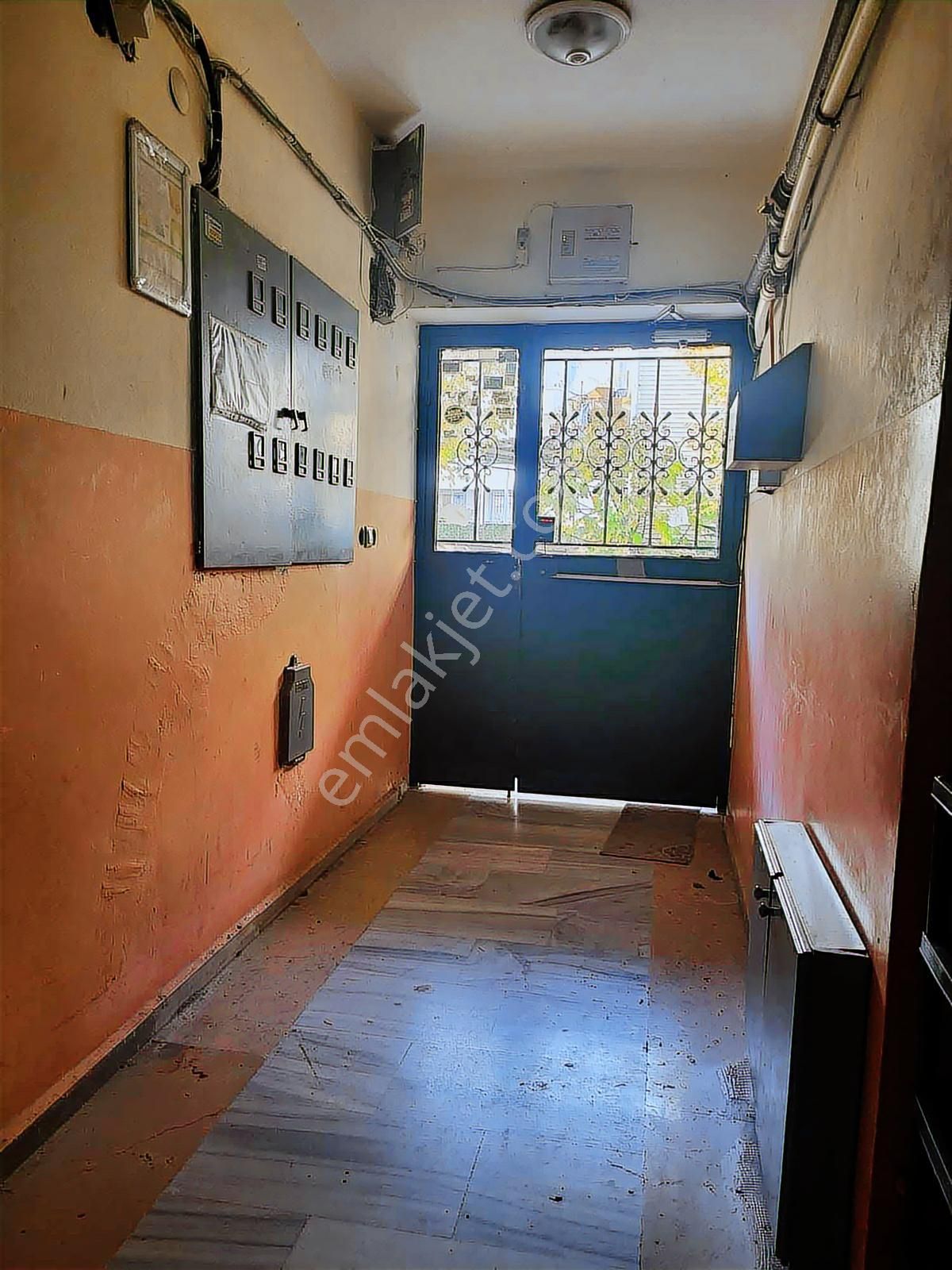 Reha Medin Den Esenevler Mahallesinde Kiralık 2+1 Boş - Görsel 15