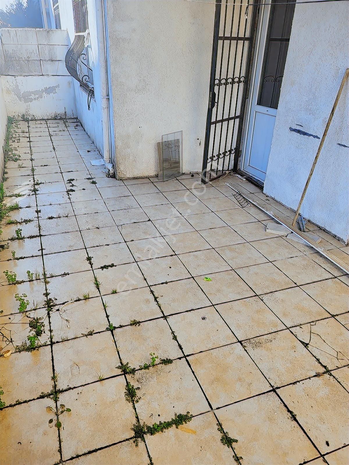 Reha Medin Den Esenevler Mahallesinde Kiralık 2+1 Boş - Görsel 13