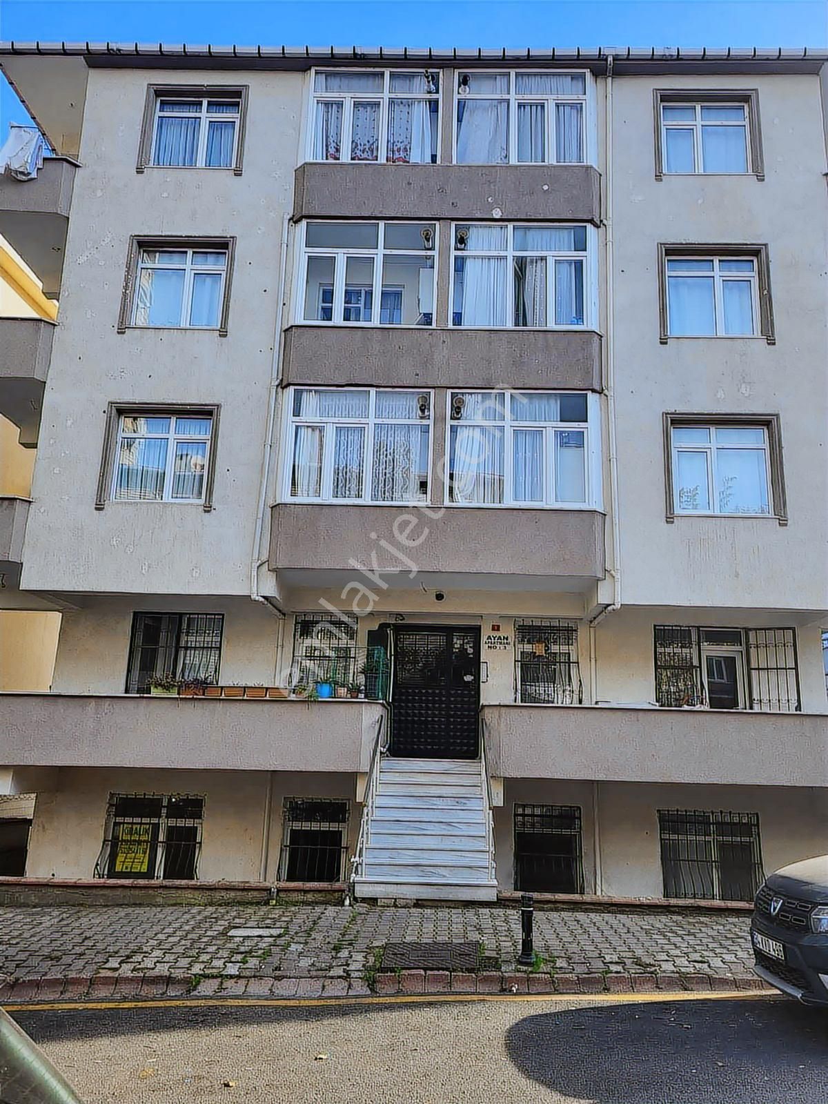 Reha Medin Den Esenevler Mahallesinde Kiralık 2+1 Boş - Görsel 14