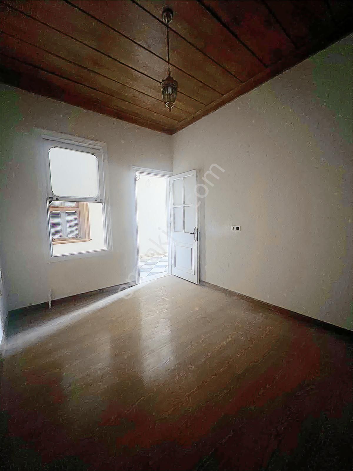 Bucanın Kalbinde ,restore Edilmiş Bahçeli Rum Evi - Görsel 19