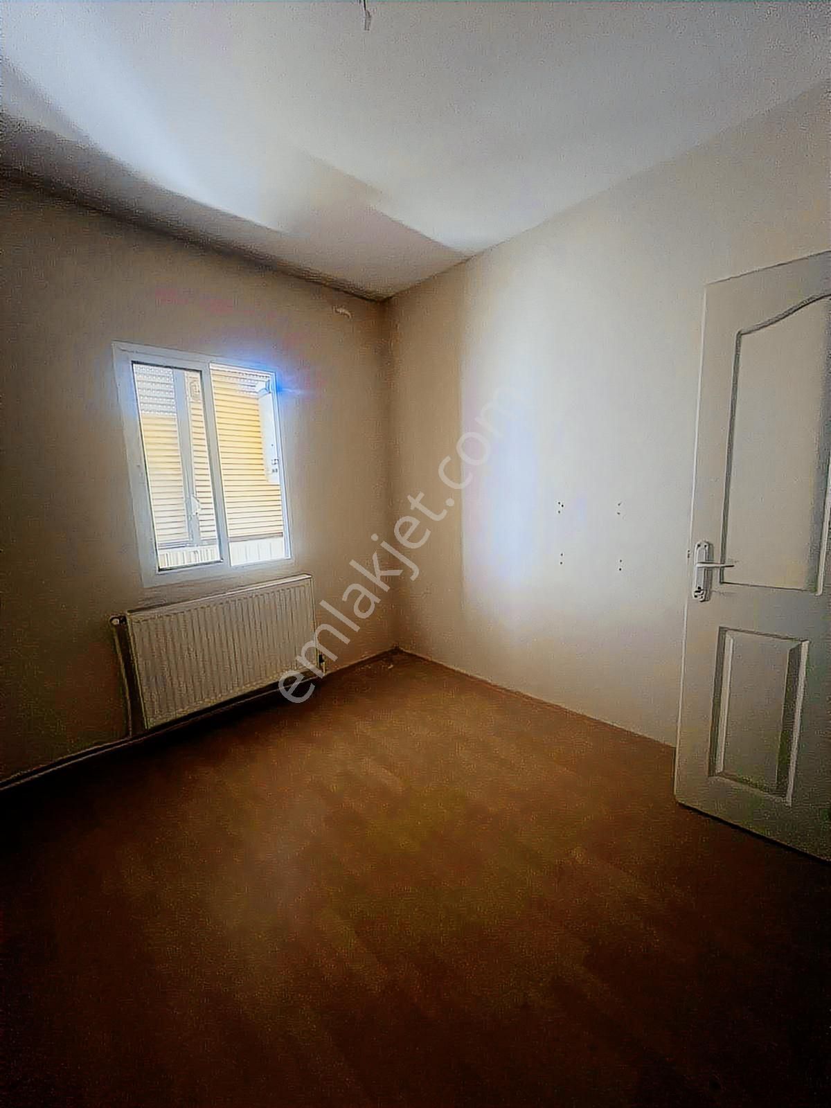 Karanfil Mahallesinde Doğalgazlı Panjurlu 3+1 Kiralık Daire - Görsel 5