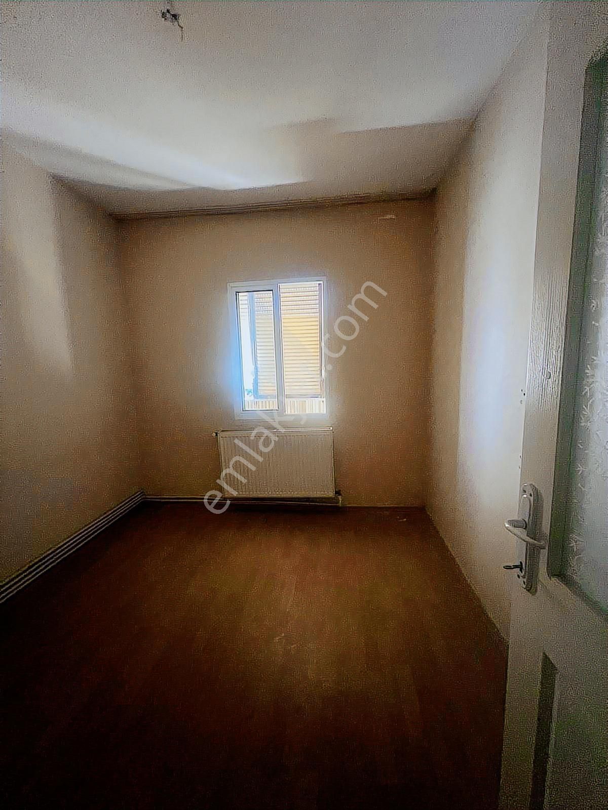 Karanfil Mahallesinde Doğalgazlı Panjurlu 3+1 Kiralık Daire - Görsel 6