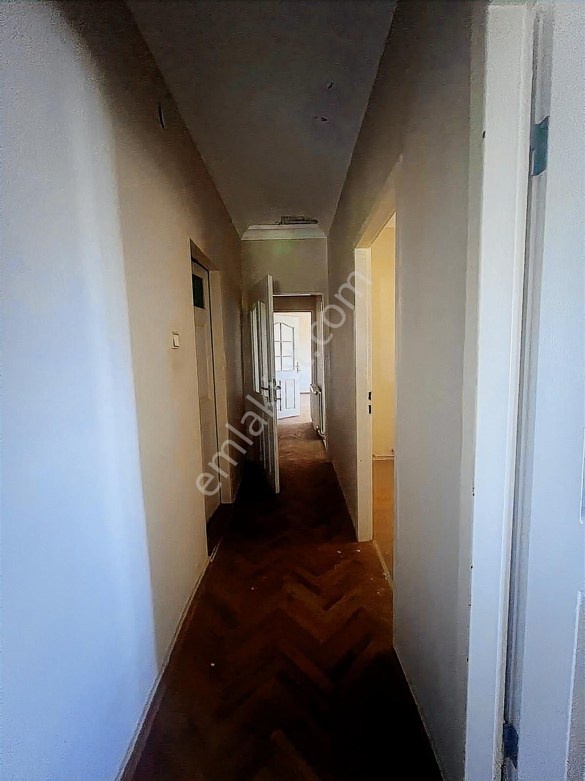 Karanfil Mahallesinde Doğalgazlı Panjurlu 3+1 Kiralık Daire - Görsel 11