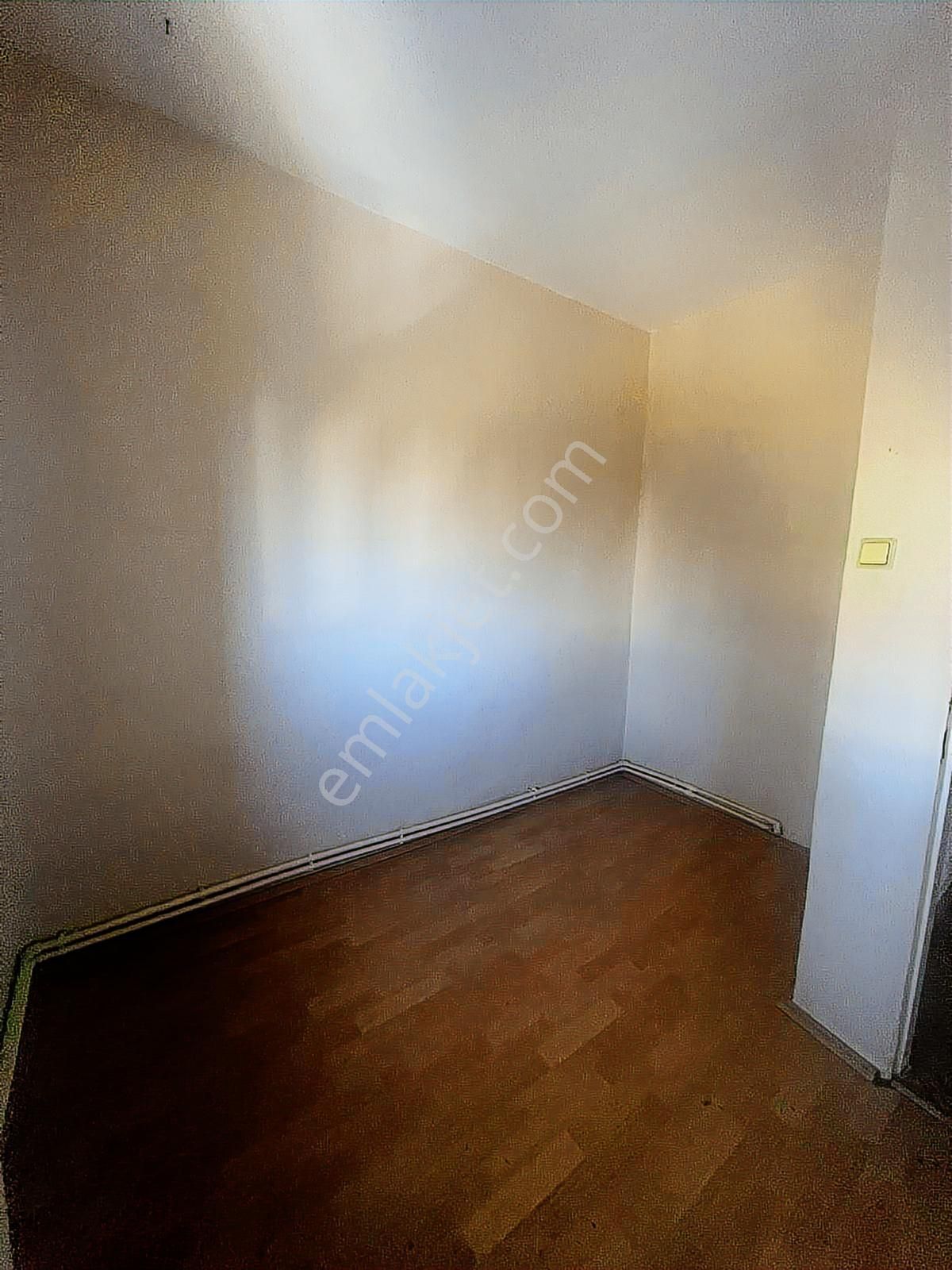 Karanfil Mahallesinde Doğalgazlı Panjurlu 3+1 Kiralık Daire - Görsel 10