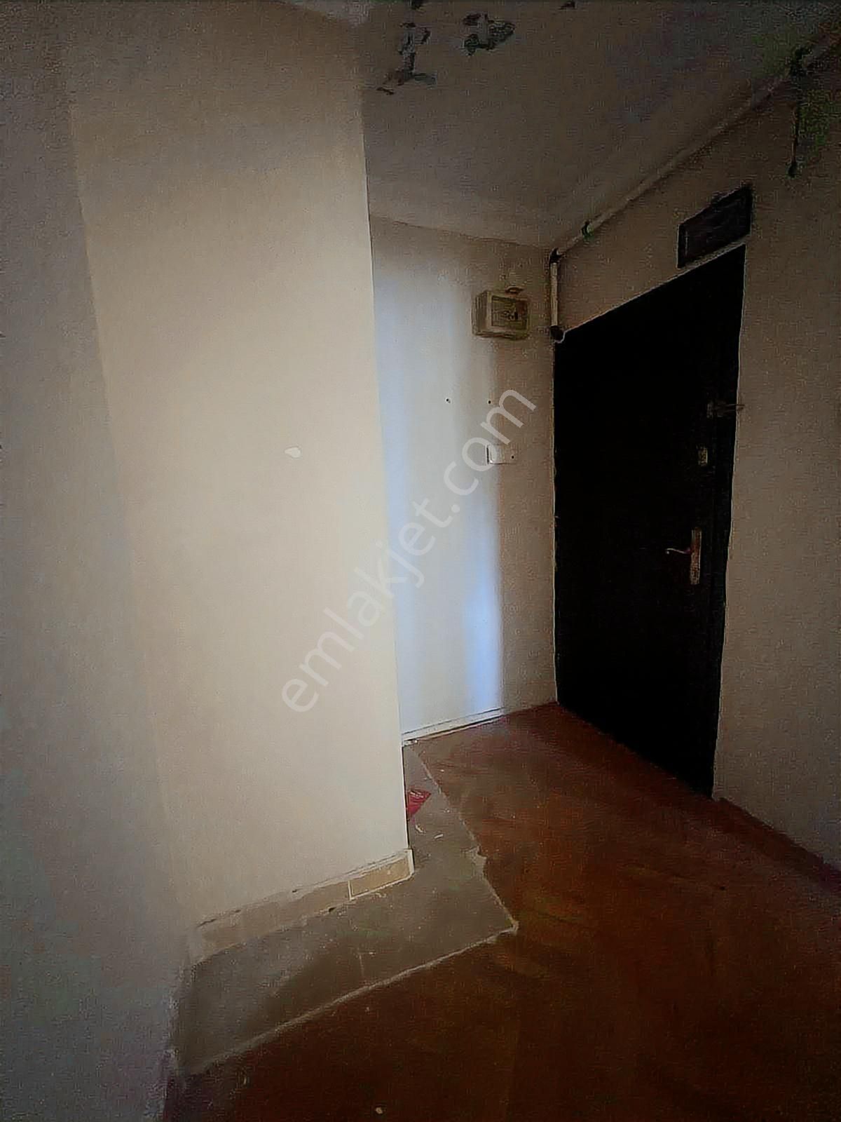 Karanfil Mahallesinde Doğalgazlı Panjurlu 3+1 Kiralık Daire - Görsel 18