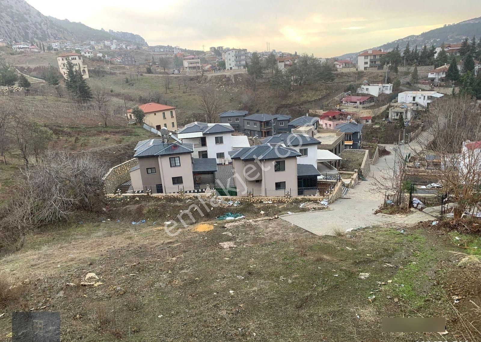 Doğanın Kalbinde, Ruhsatlı Hayalinizdeki Yayla Evi Yeri! - Görsel 3