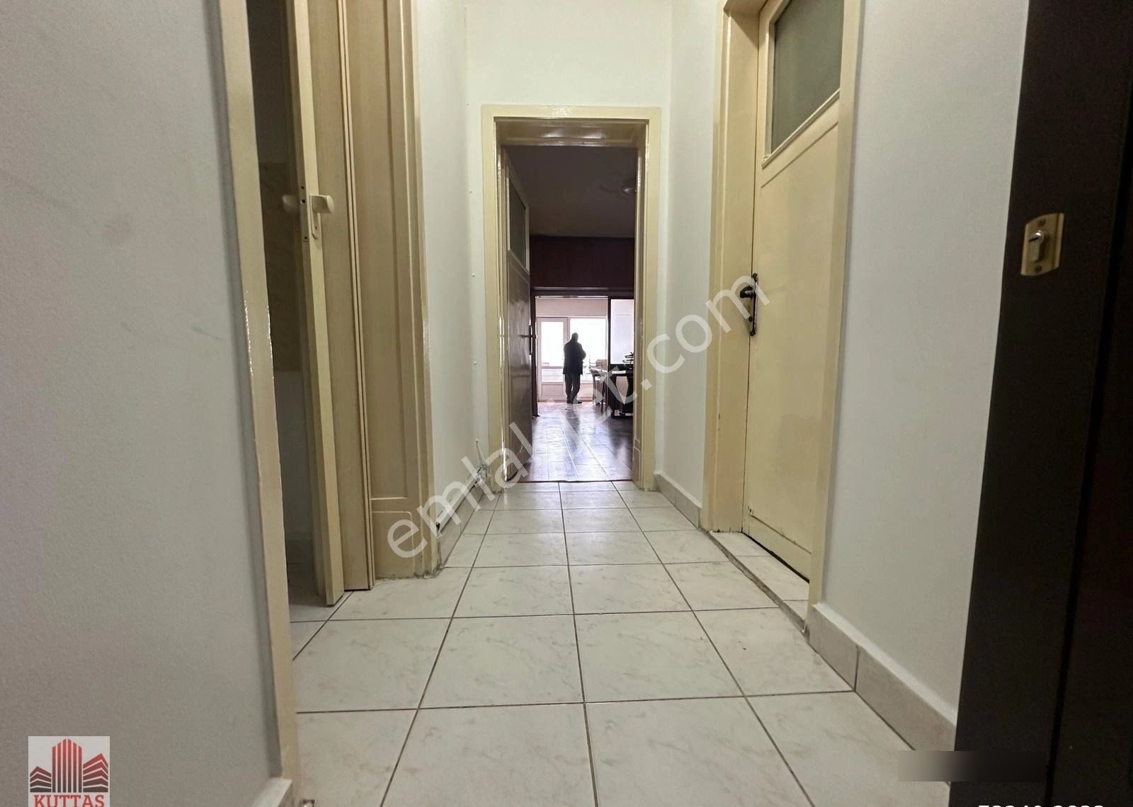Kuttaş'tan Toros Sokakta 5 Odalı Adliye Karşısı Kiralık Ofis - Görsel 16