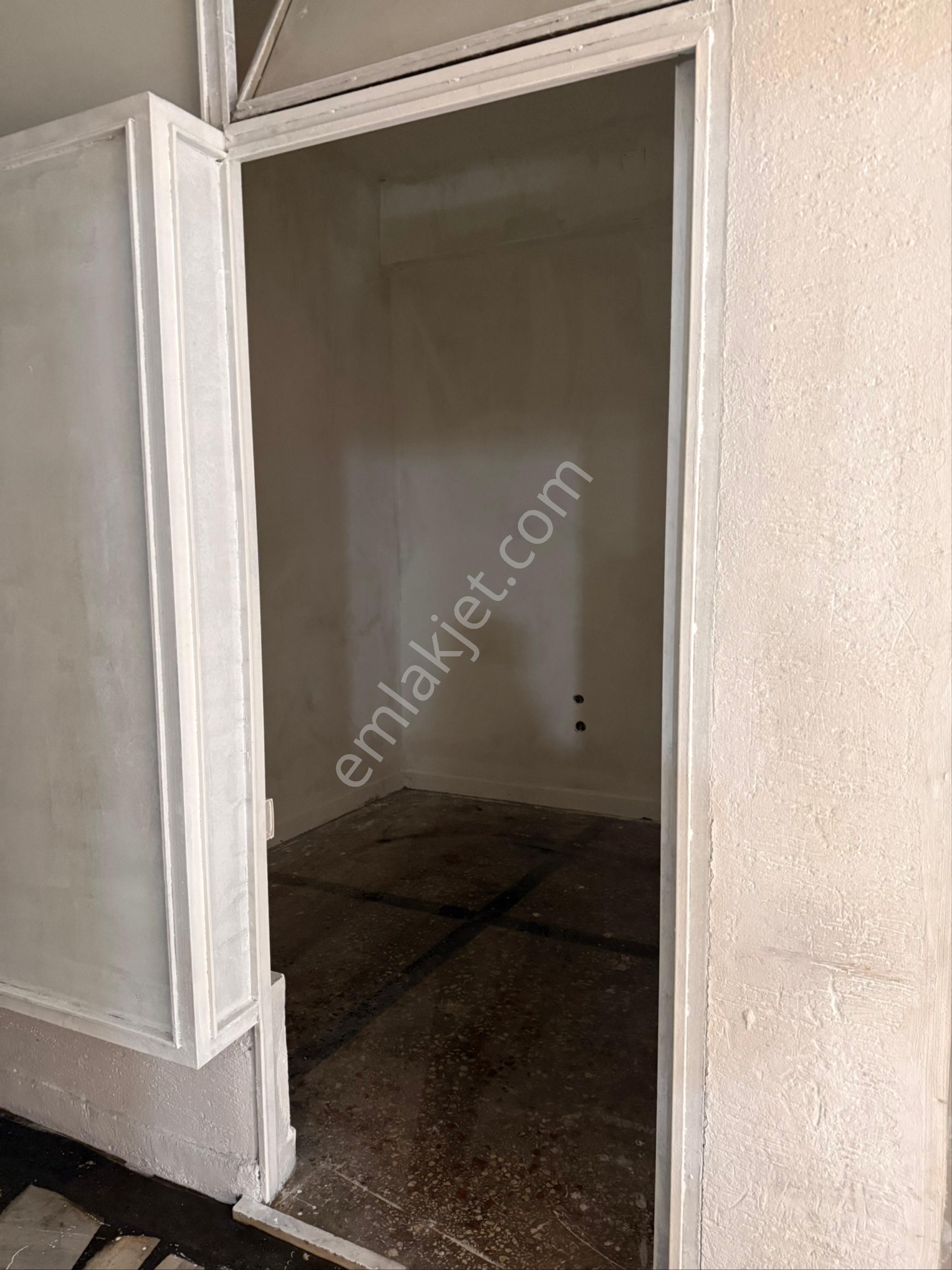 Kurtuluş Caddesi Kiralık Dükkan - Görsel 6