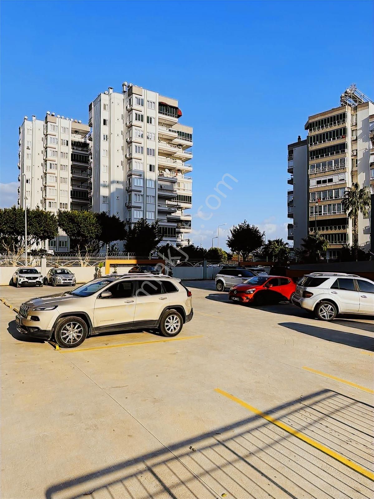 Havuzlu Emniyetin Arkasında Lüks Eşyalı Site İçi Kiralık Daire - Görsel 11