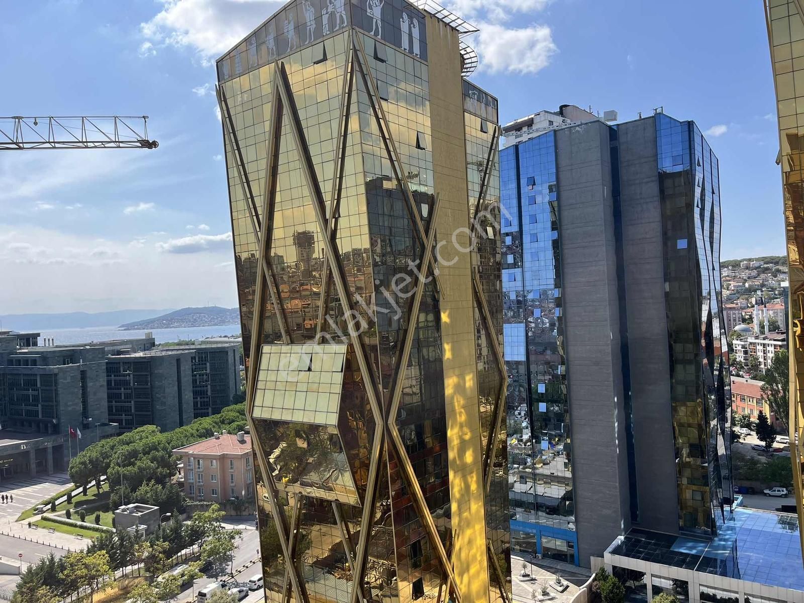 Vazo Kule Deniz Manzaralı 5 Yıldızlı Otel Konforunda - Görsel 9