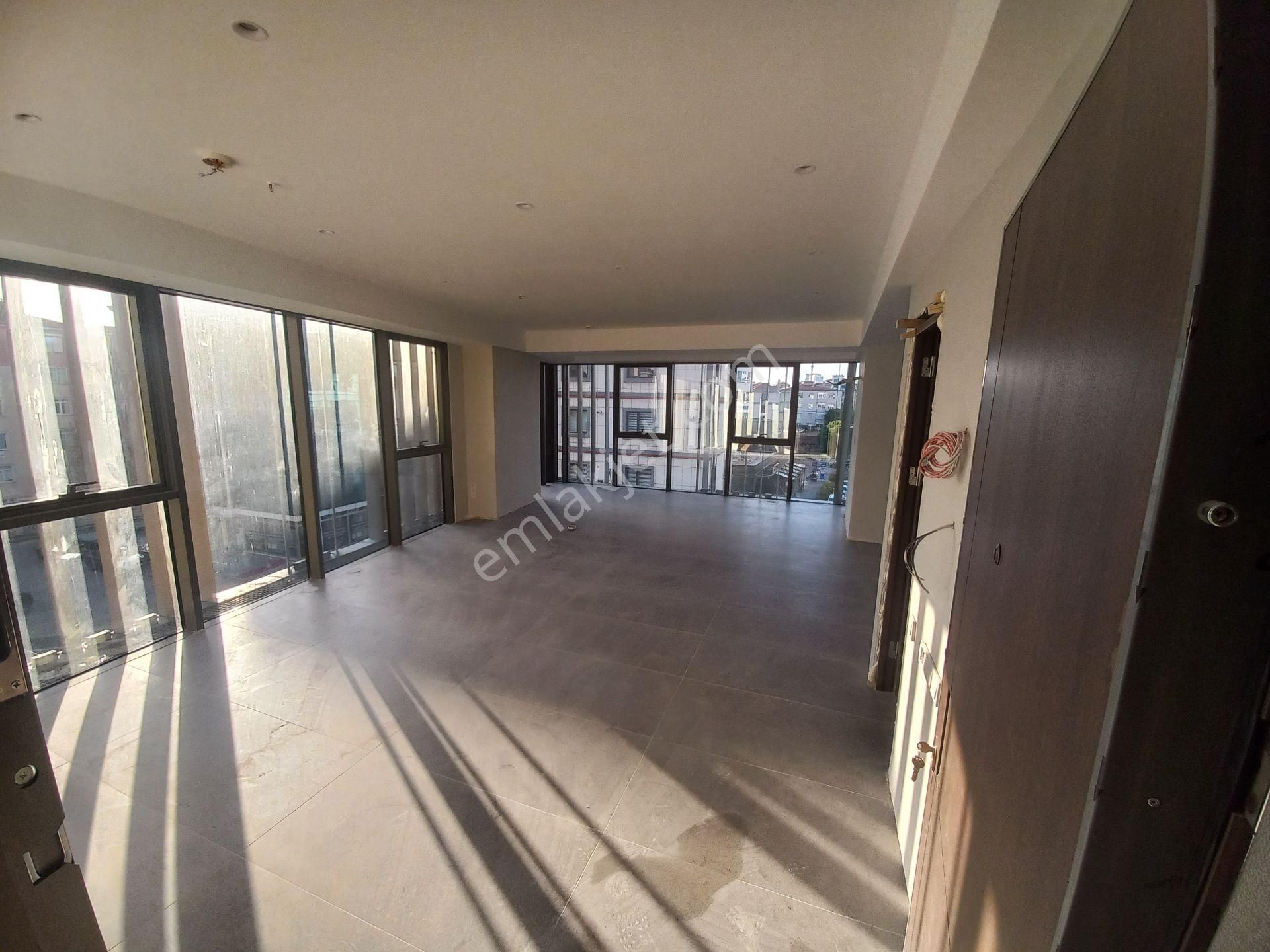 Anadolu Adliyesi,hastaneye,metroya Yakın, Kdv Avantajlı Kiralık