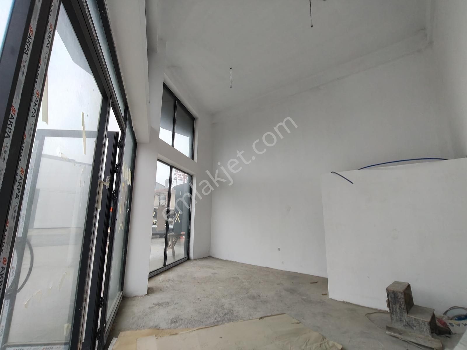 Sincan Sanayi'de,40m2+ön Cephe 160m2,sıfır,iskanlı,9 Mt Cephe,wc - Görsel 12