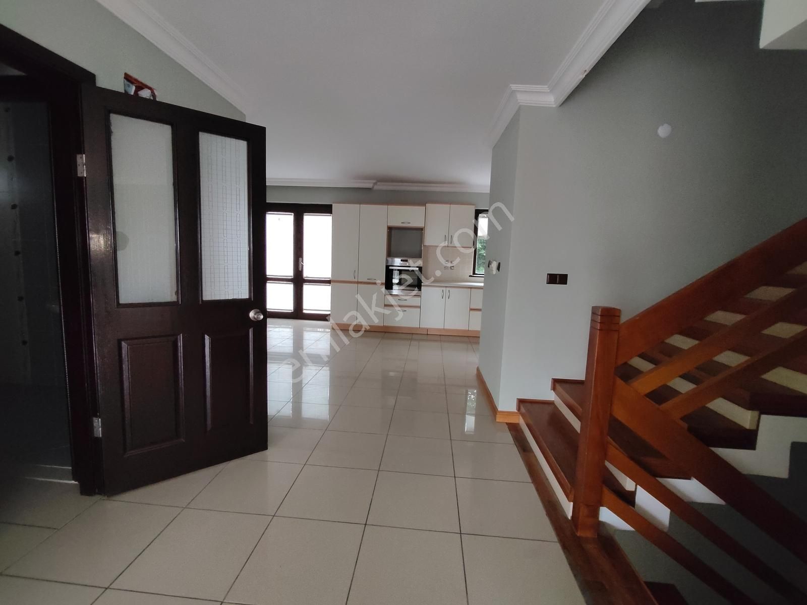 Gölbaşı, Beykoz Yakını, Site İçinde, Göl Manzaralı,havuzlu,5+2 - Görsel 3