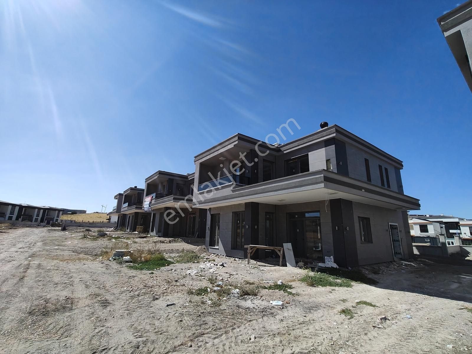 Bağlıca Sınırı,5+1,sıfır,tüm Odalarda Banyo+giy.odası,yerden Ist - Görsel 3