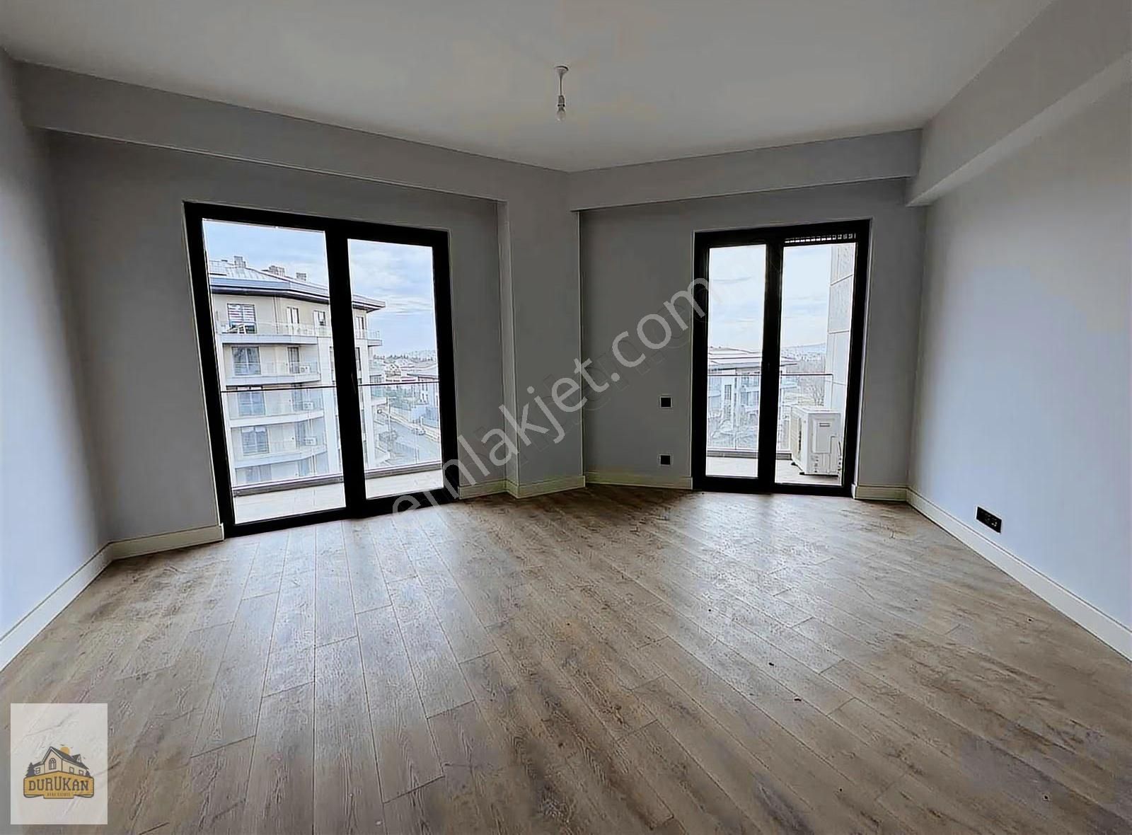 Emlak Konut Çınarköy " 1+1 Büyük Tip Satılık Daire " - Görsel 2