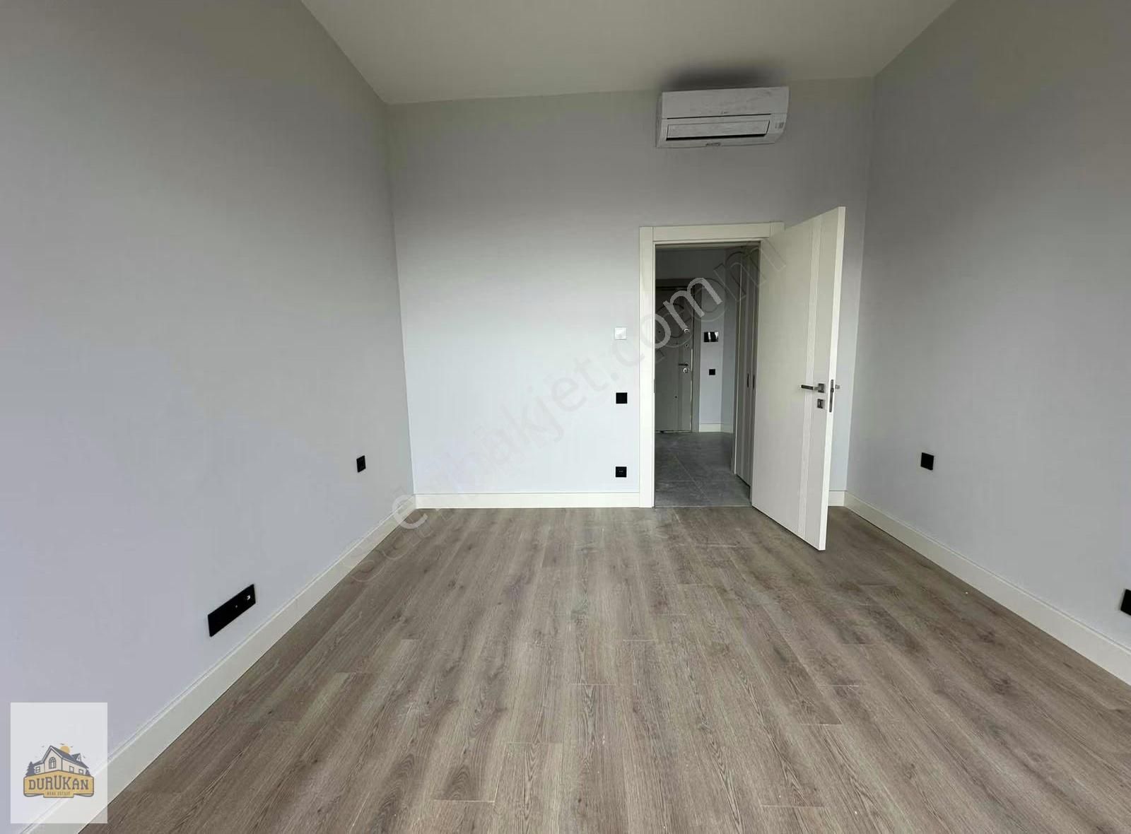 Emlak Konut Çınarköy " 1+1 Büyük Tip Satılık Daire " - Görsel 24