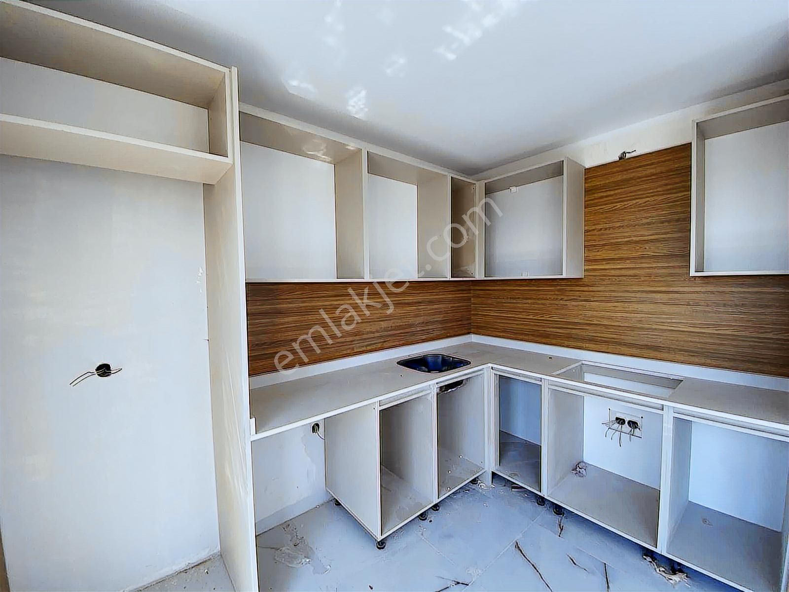 Altınova Sinan Da Agora Avm Dibi Satılık 1+1 Lüks - Görsel 12