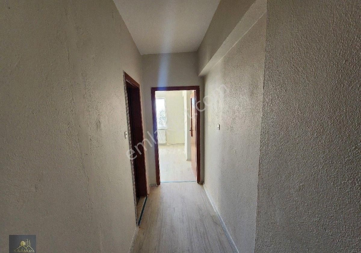 Karakaya Emlak'tan Gazi'de Ara Kat Kiralık - Görsel 11