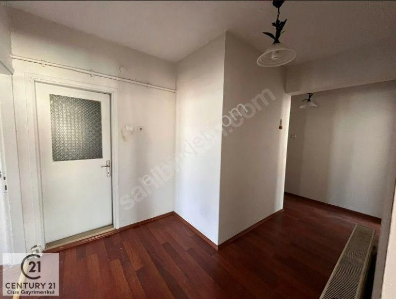 Orhangazi Caddesine Cephe | Köşe Konum | Geniş 2+1 Kiralık Daire - Görsel 16