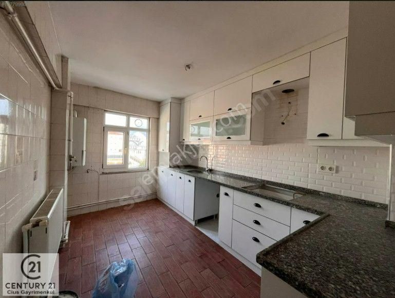 Orhangazi Caddesine Cephe | Köşe Konum | Geniş 2+1 Kiralık Daire - Görsel 8