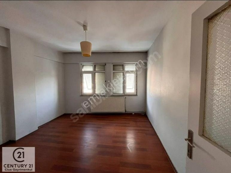 Orhangazi Caddesine Cephe | Köşe Konum | Geniş 2+1 Kiralık Daire - Görsel 12