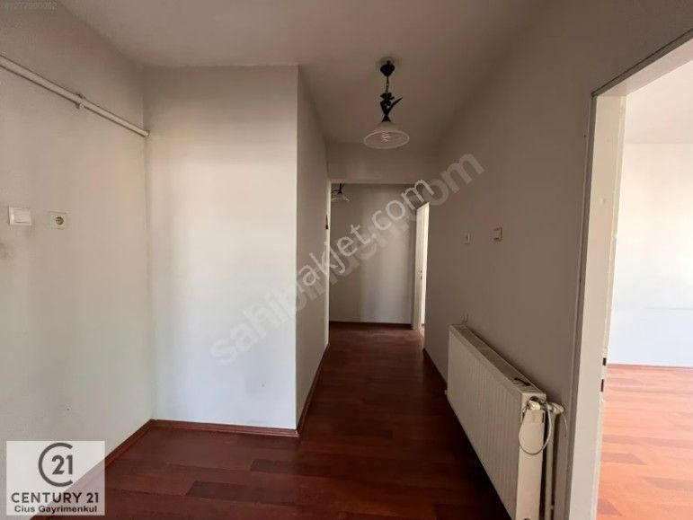 Orhangazi Caddesine Cephe | Köşe Konum | Geniş 2+1 Kiralık Daire - Görsel 15