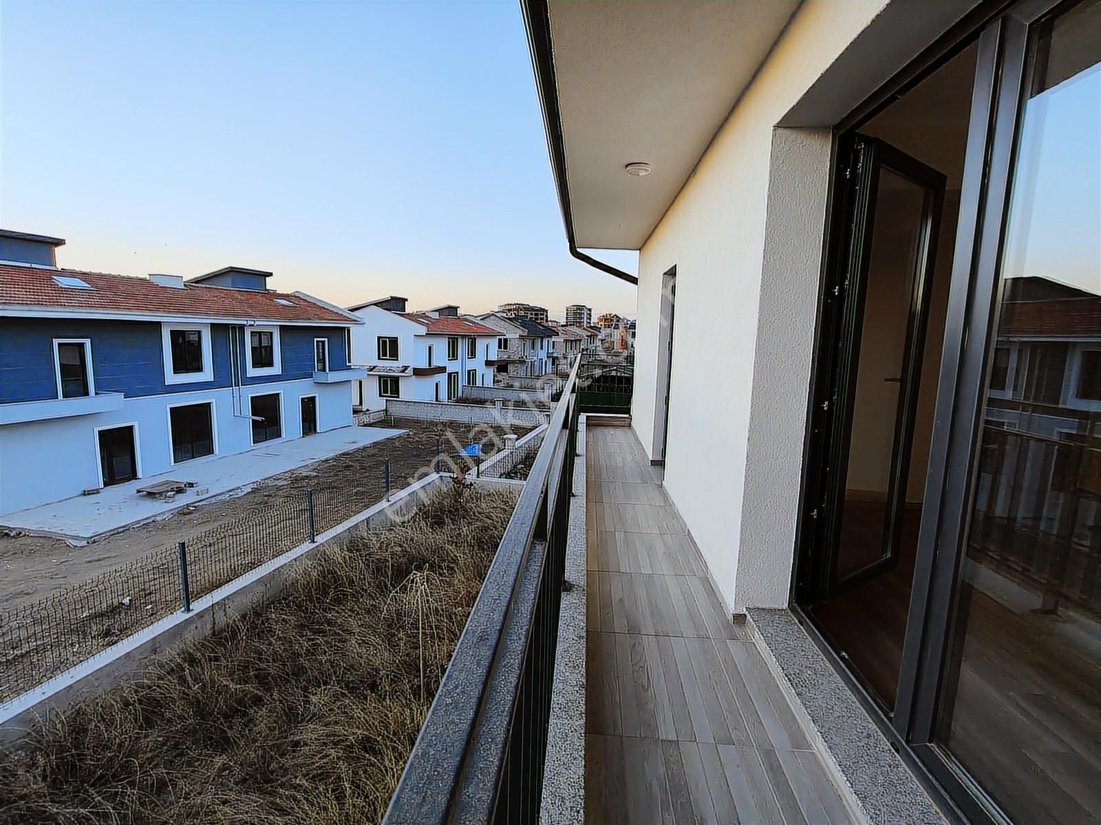 5+1 İskanlı Villa,full Yapılı,376m2 Arsalı,kombi,şömine,alcı Mh - Görsel 6