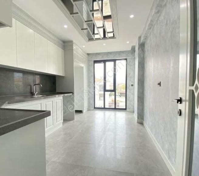 Tekden Hastanesi Yakını 3+1 Ebeveyn Banyolu Satılık Daire - Görsel 3