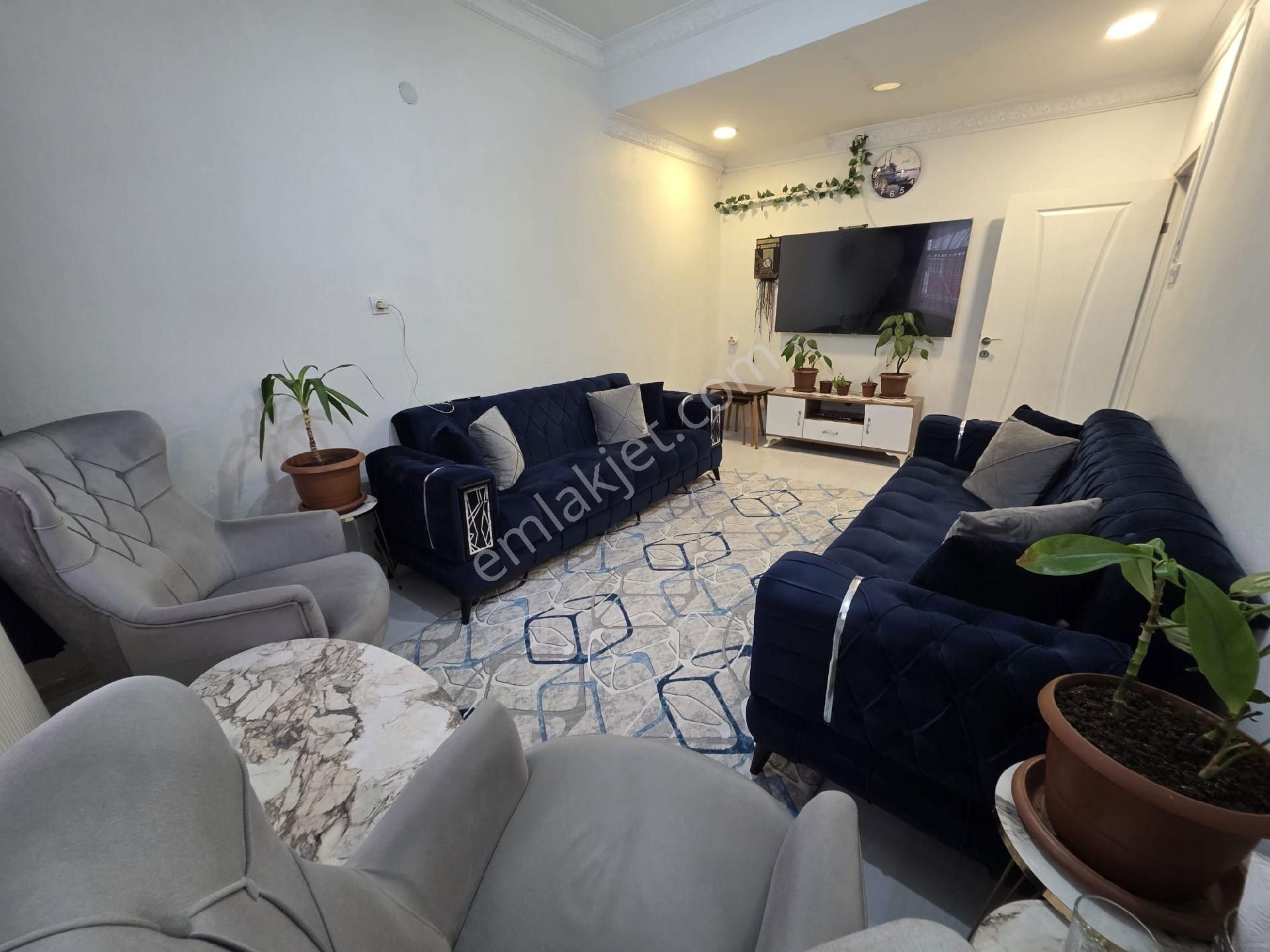 Mimar Emlak'dan Satılık 3+1 / 130m² Tek Daire Üzeri Yüksek Giriş Kat!