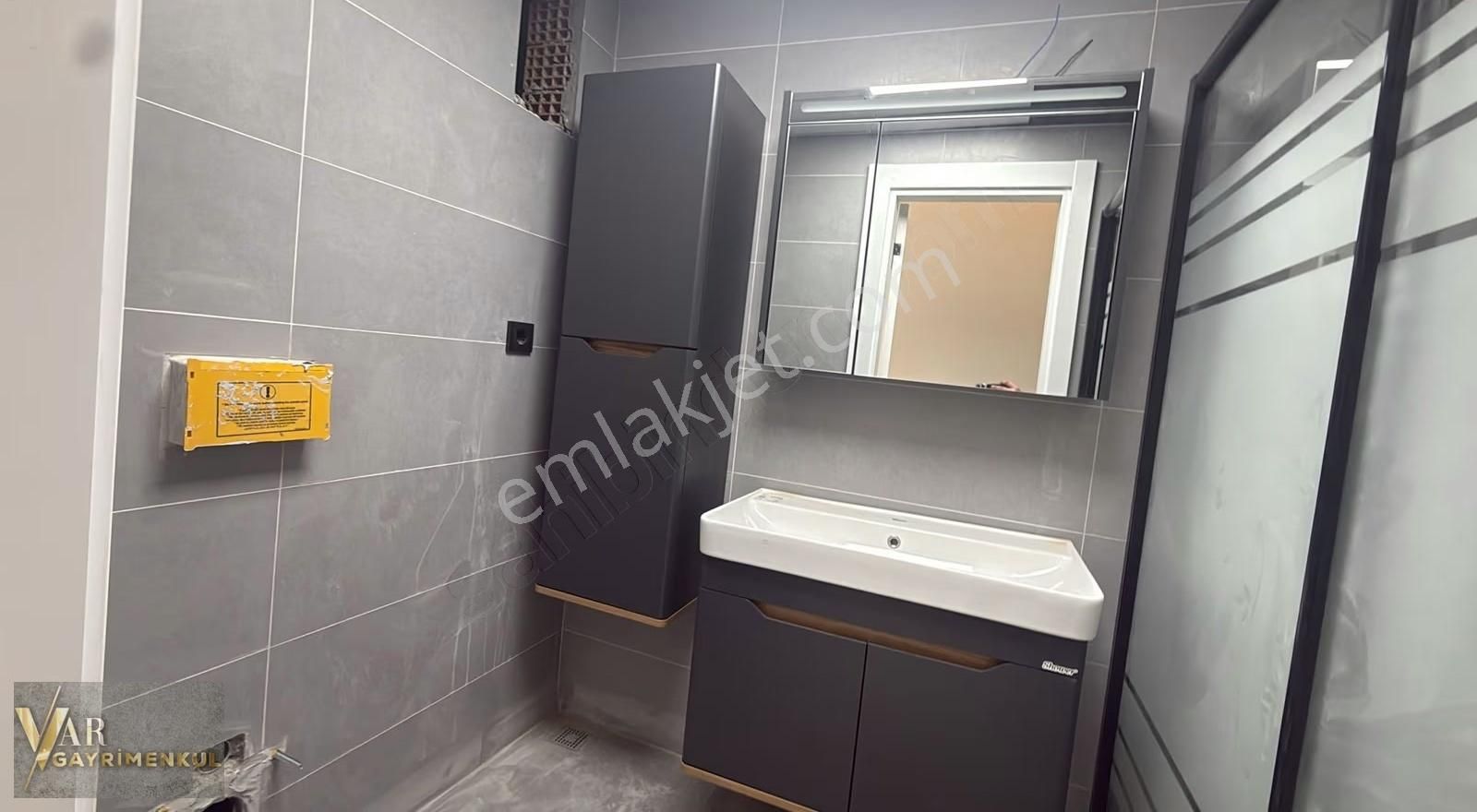 Kapaklı Merkezde 2+1 Lüx Ön Cephe 85m2 İskanlı 0 Daire - Görsel 13