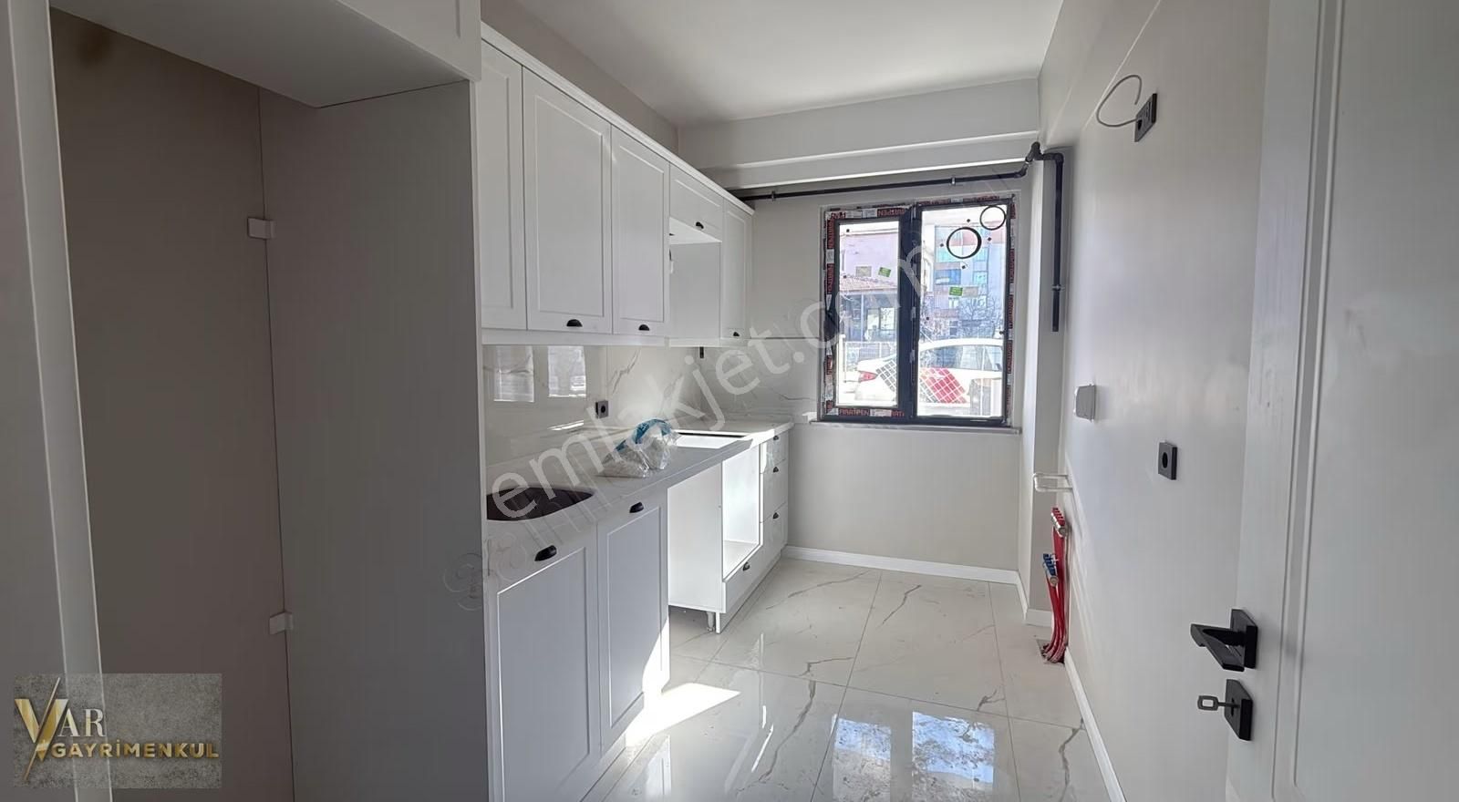 Kapaklı Merkezde 2+1 Lüx Ön Cephe 85m2 İskanlı 0 Daire - Görsel 6