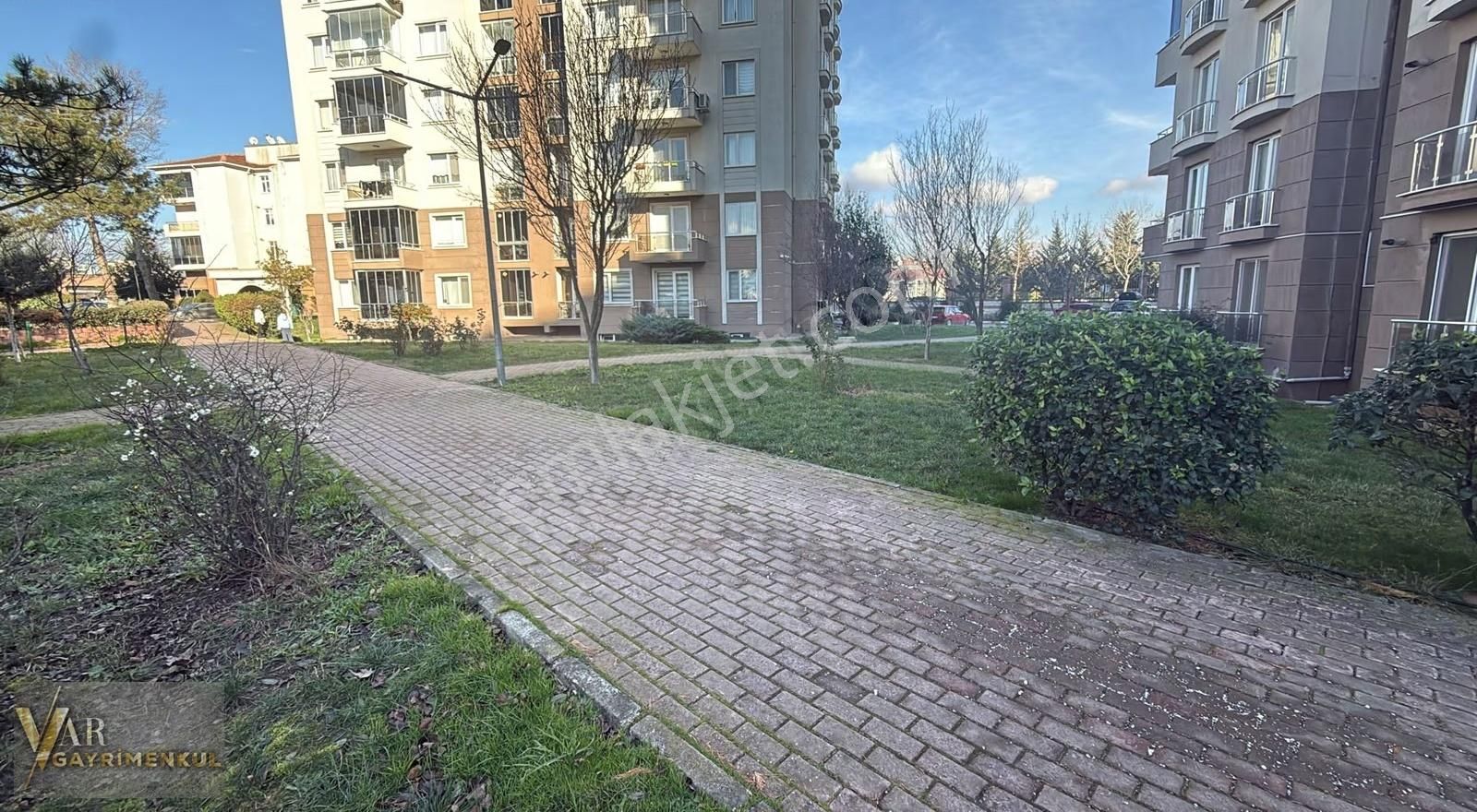 Çerkezköy Narin Park Sitesin'de 1+1 Geniş Ara Kat Daire - Görsel 25