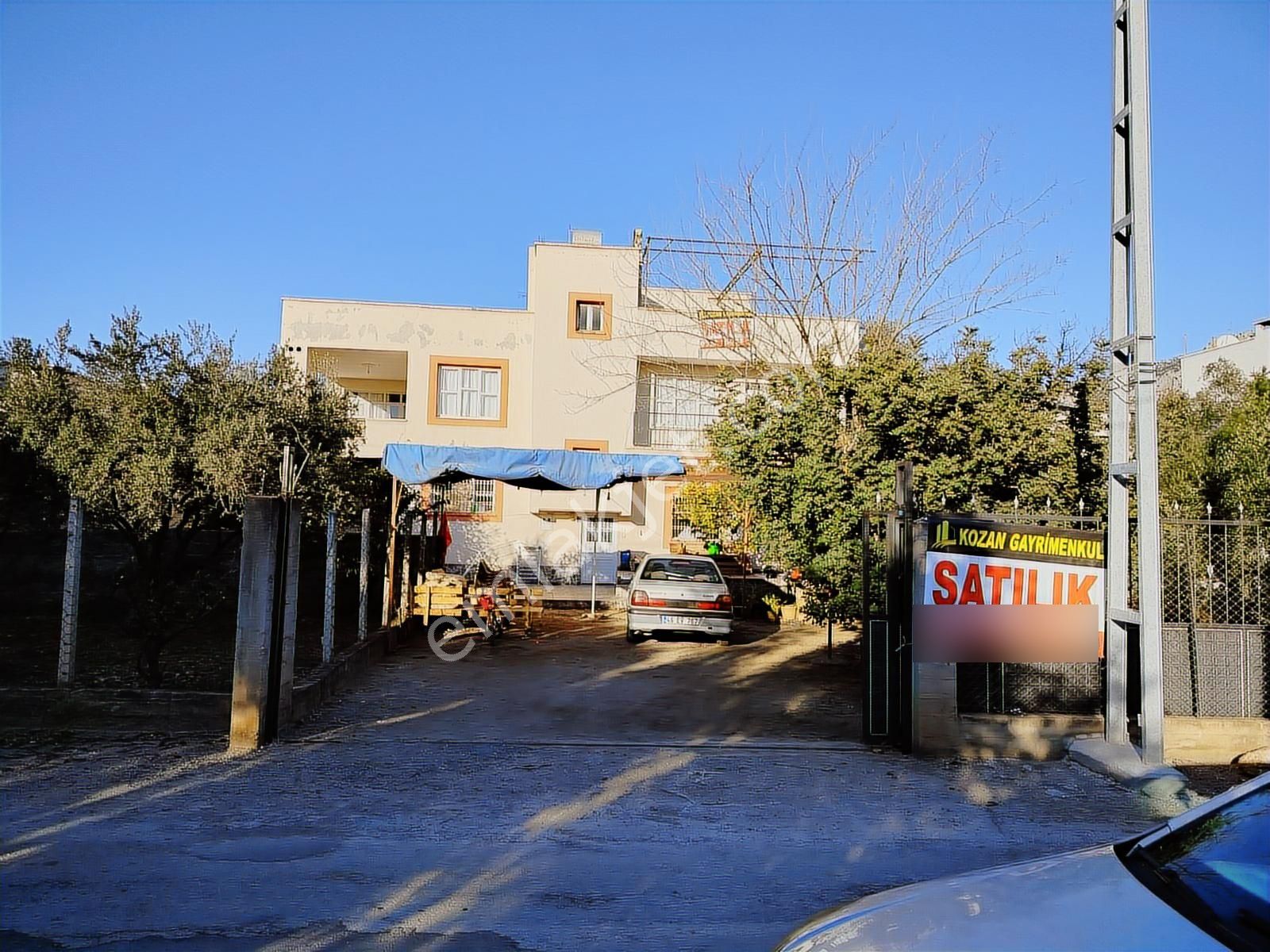 Kozan Gayrimenkulden Türkelinde Üç Ayrı Katlı Bulunmaz Arsalı