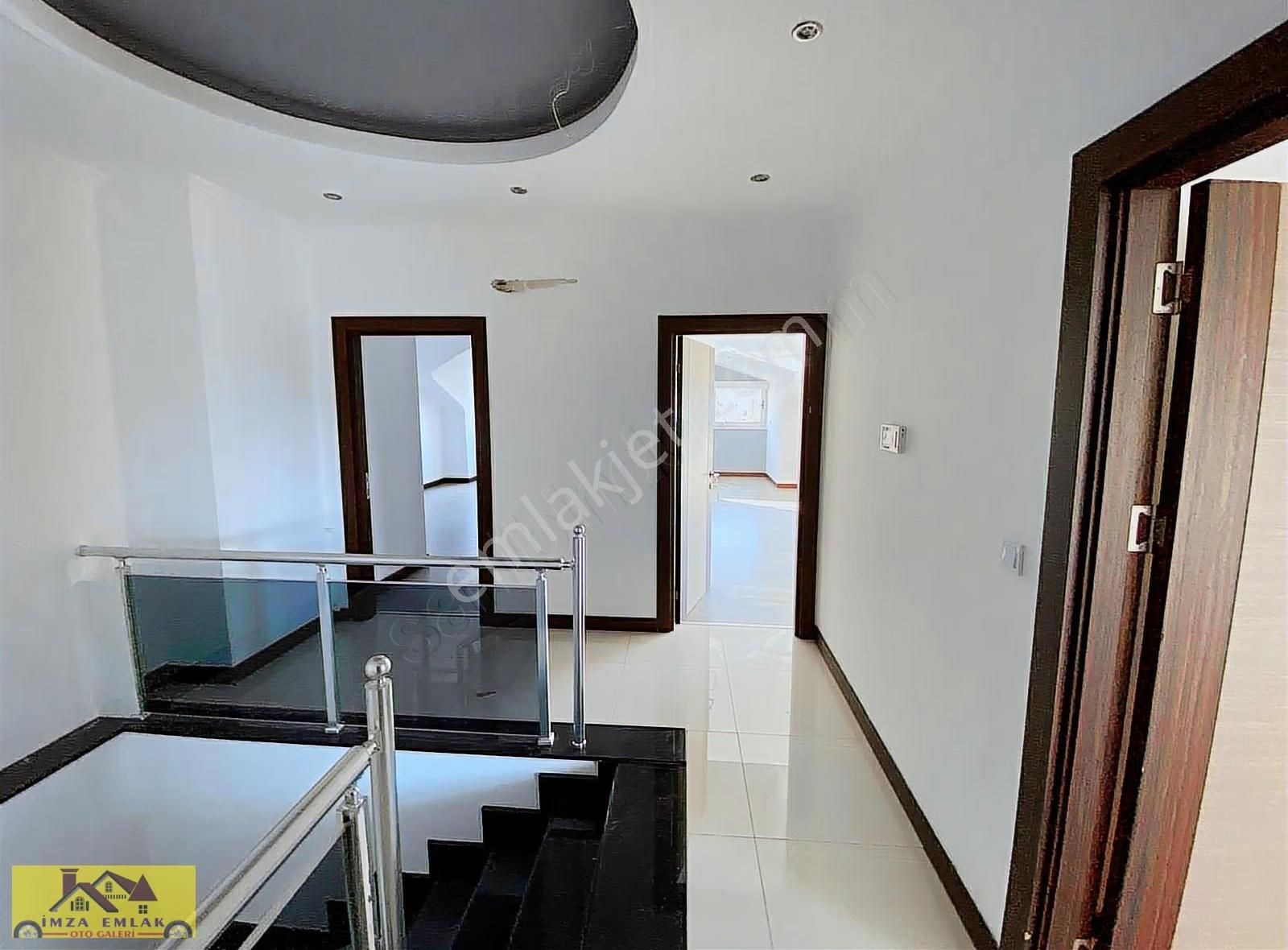 Alanya Merkezde 5 Oda 1 Salon Asansörlü., Kapalı Otoparklı - Görsel 18