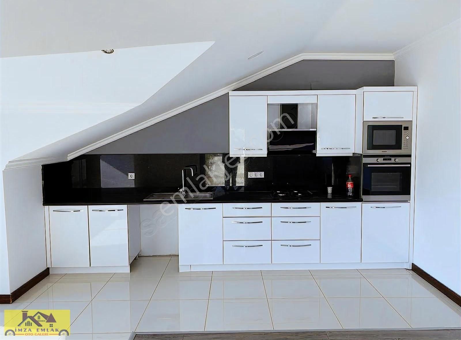 Alanya Merkezde 5 Oda 1 Salon Asansörlü., Kapalı Otoparklı - Görsel 21