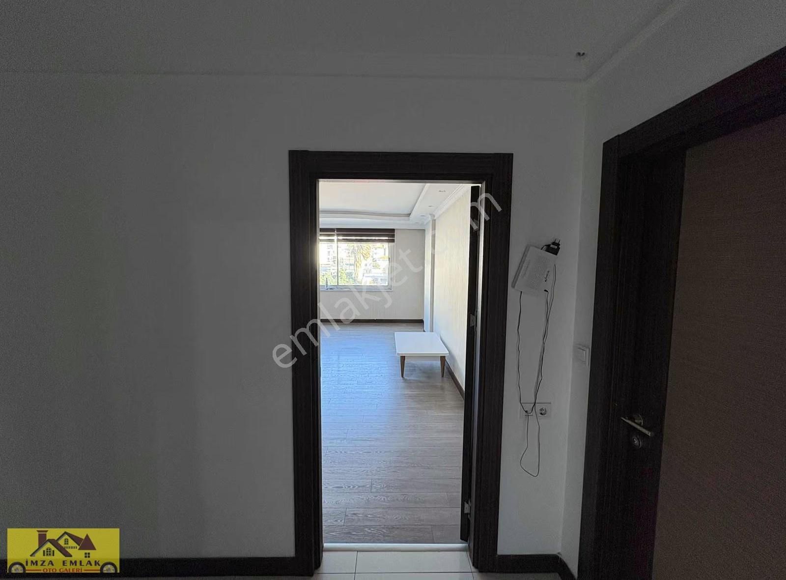 Alanya Merkezde Asansörlü, Kapalı Otoparklı Kiralık Daire - Görsel 24