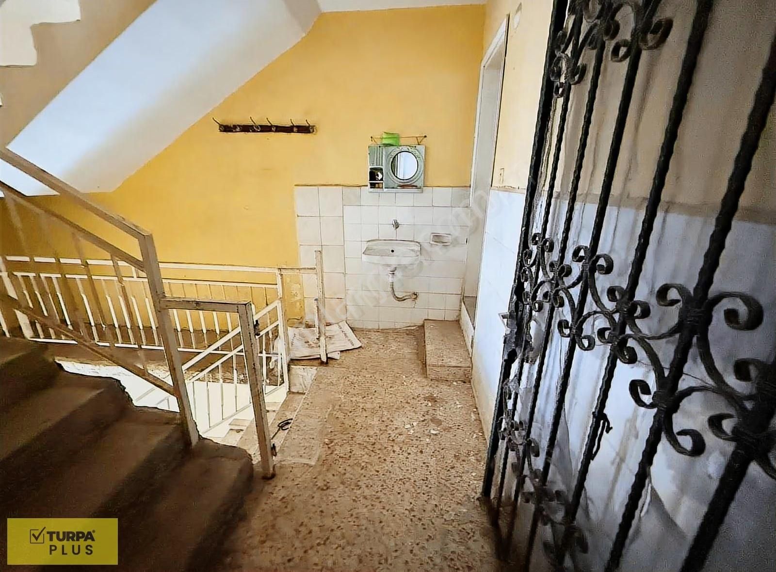 Karabağlar Aydın Mah.satılık 2 Katlı Bina - Görsel 11