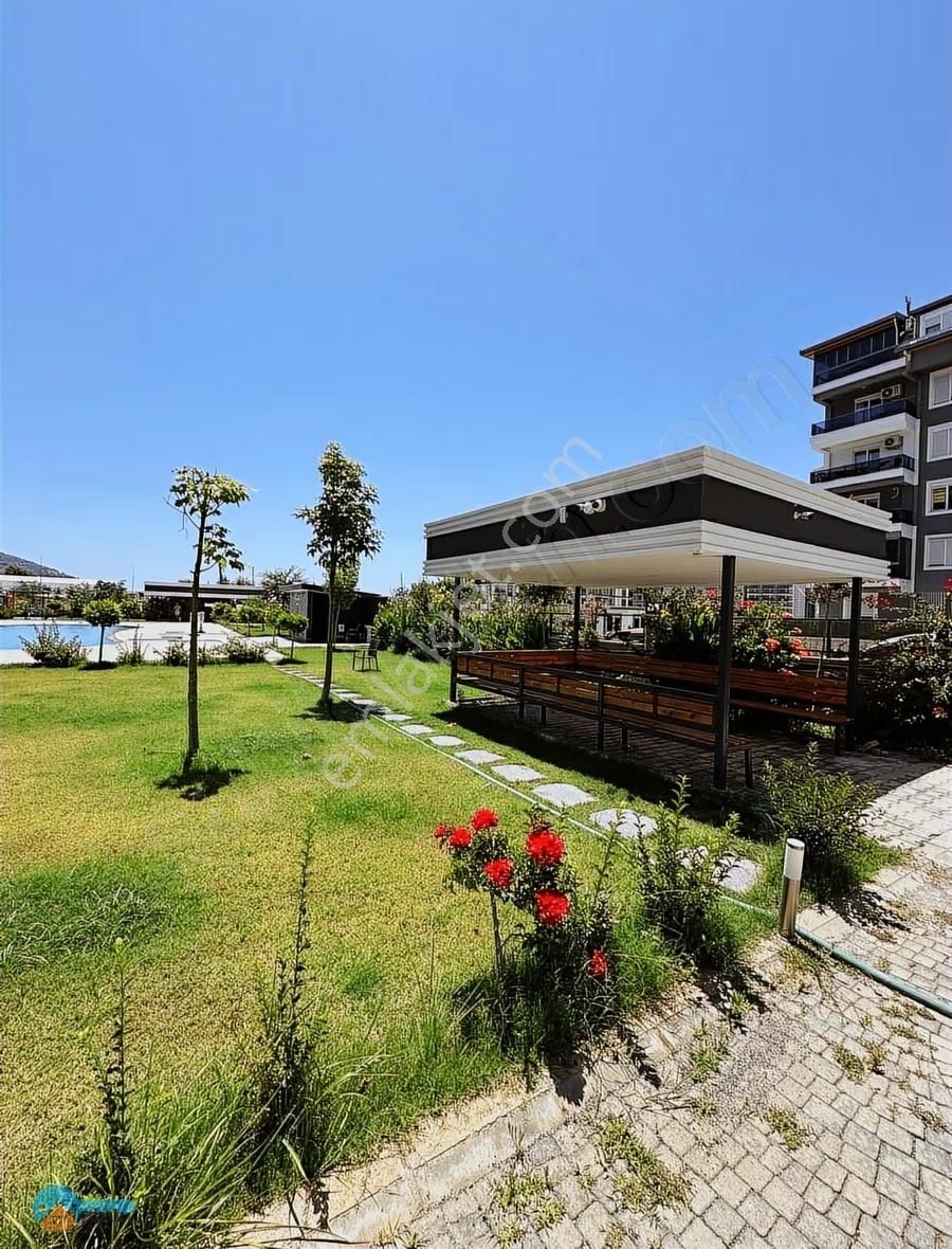 Full Aktiviteli Sitede Full Eşyalı Lüx 1+1 Sıfır Daire - Görsel 20