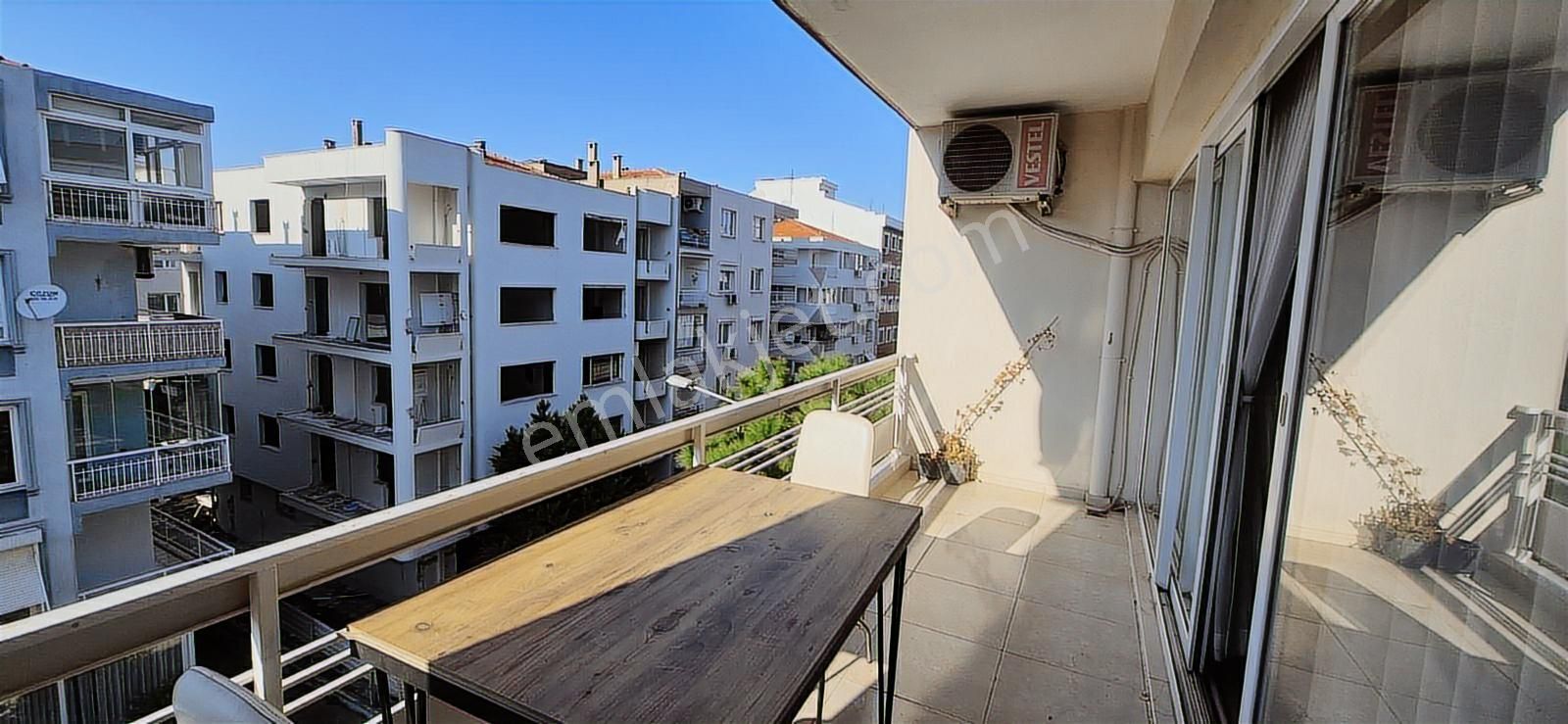 Bostanlı Hüseyin Yurttaş Sokakta 3+1 Kiralık Daire - Görsel 12