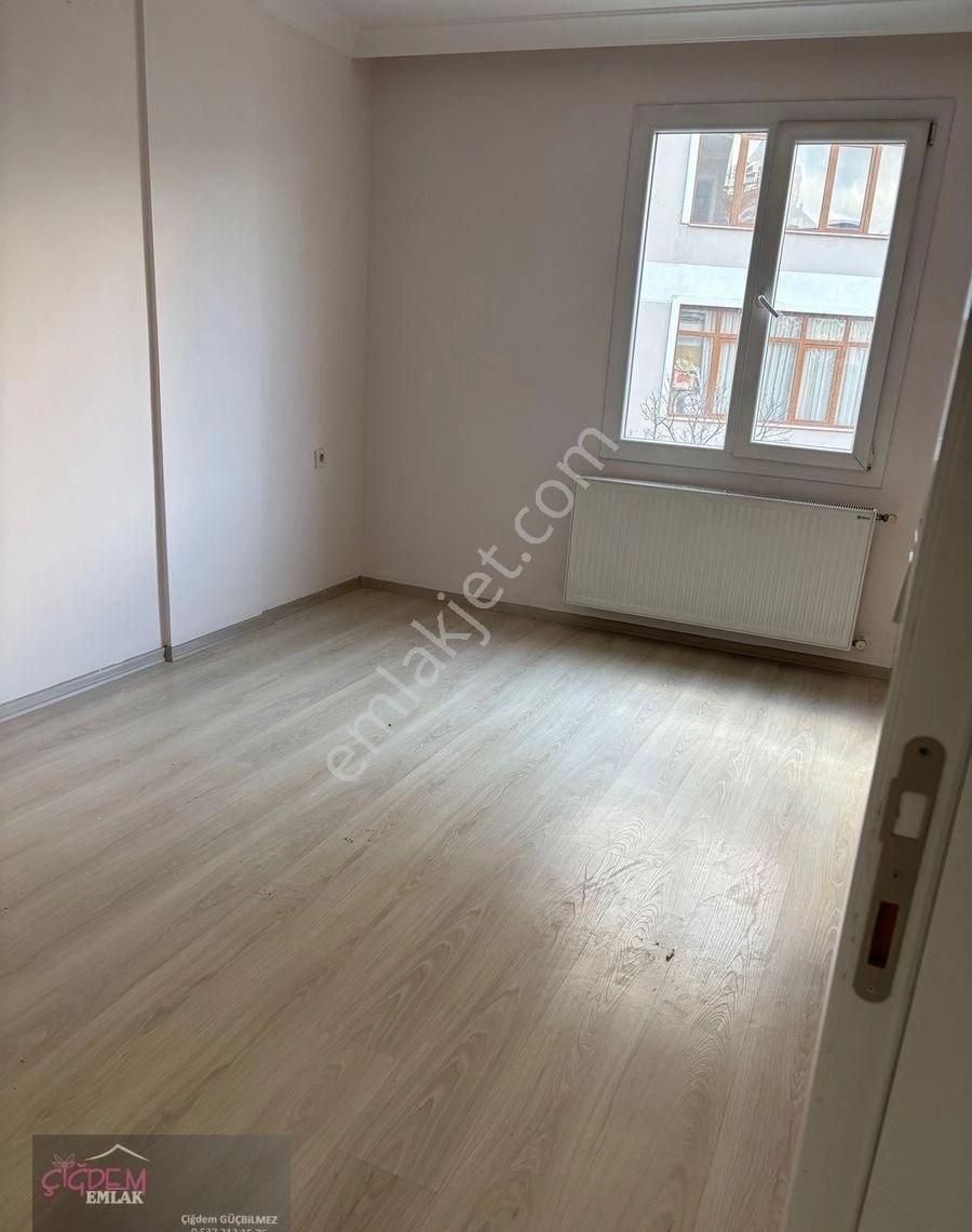 Bergama-fatih Mahallesinde, Geniş 3+1,kiralık - Görsel 25