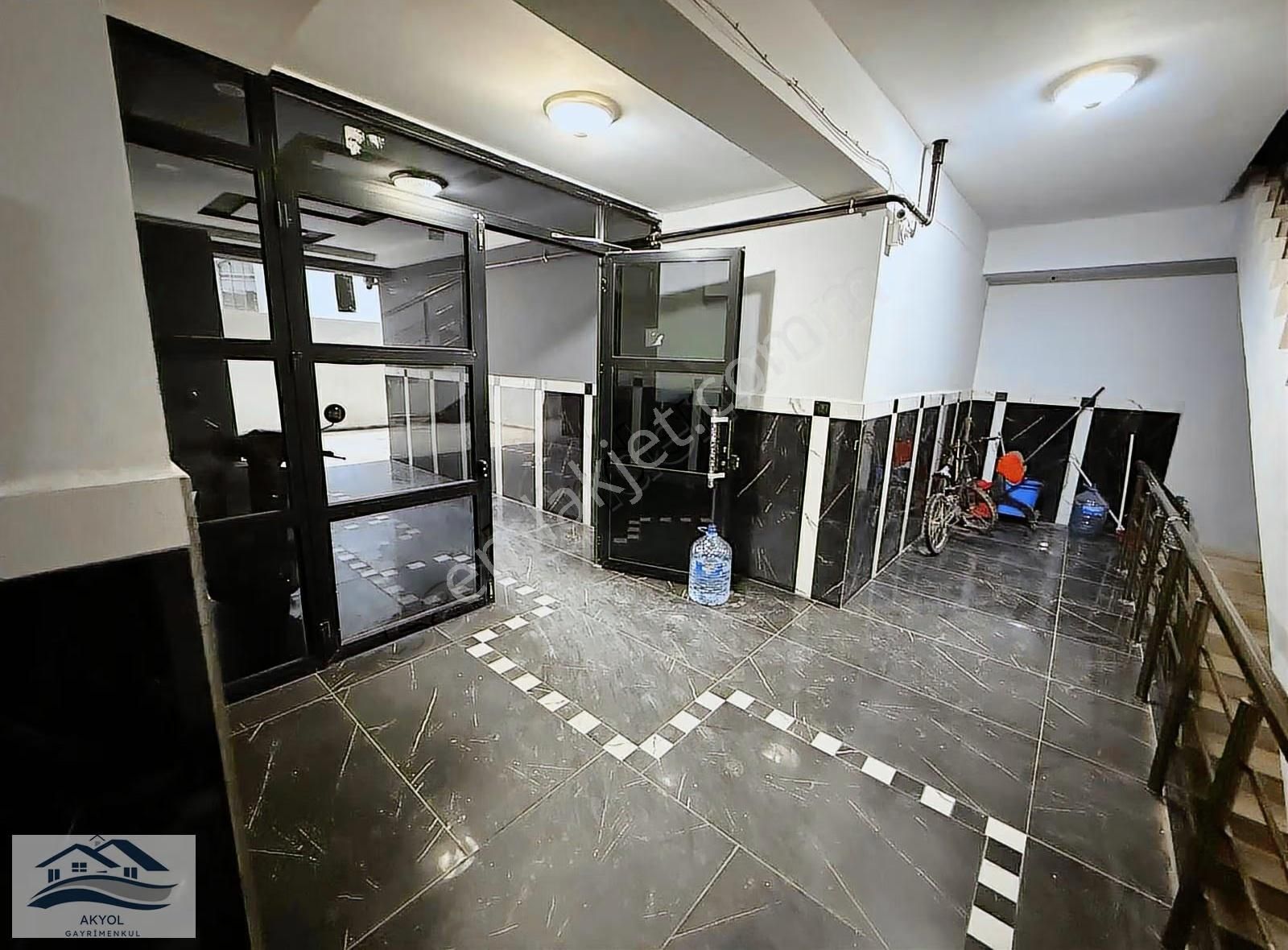 Akyol Emlak'tan Kanza Miraç Apt. Satılık 2+1 Daire - Görsel 19